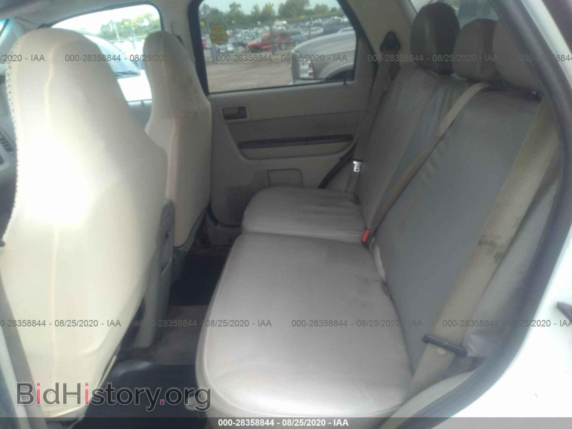 2012 FORD ESCAPE - VIN: 1FMCU4K3XCKB21574 - Фото 8