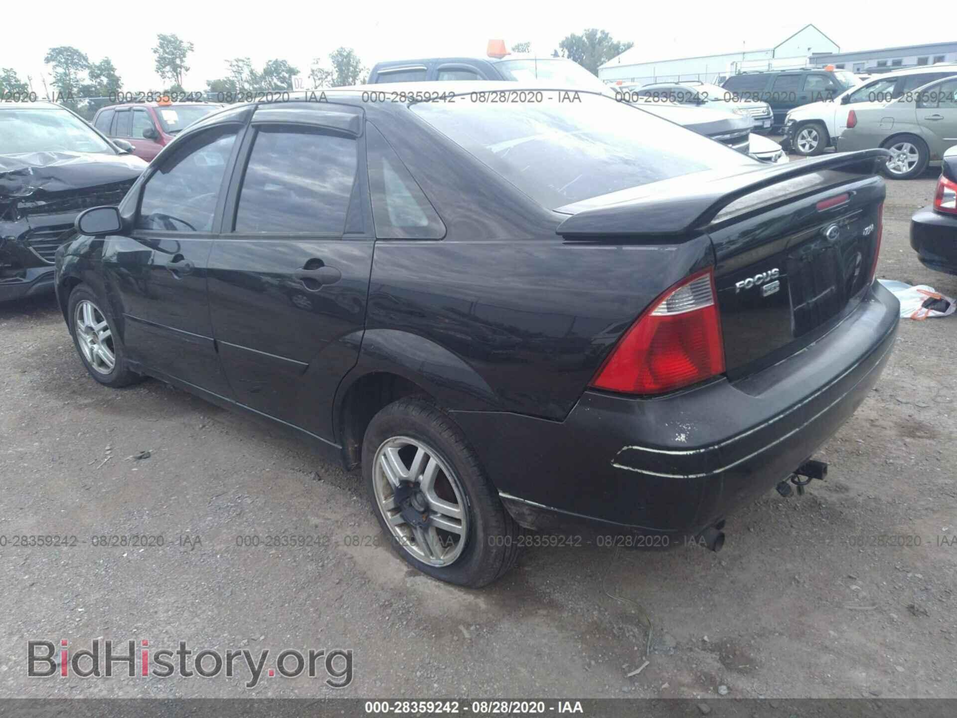 2005 FORD FOCUS - VIN: 1FAFP34N35W302857 - Фото 3