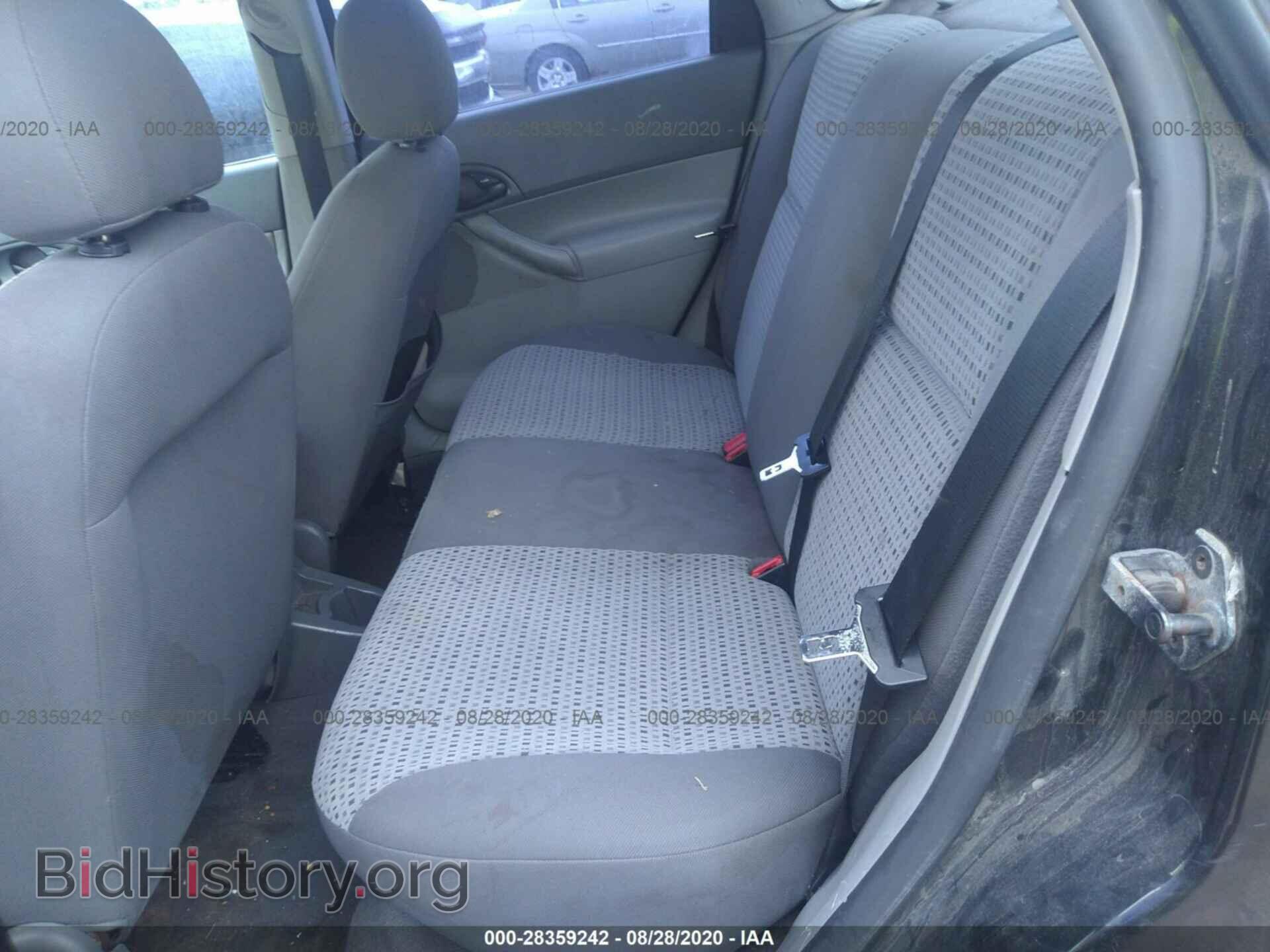 2005 FORD FOCUS - VIN: 1FAFP34N35W302857 - Фото 8