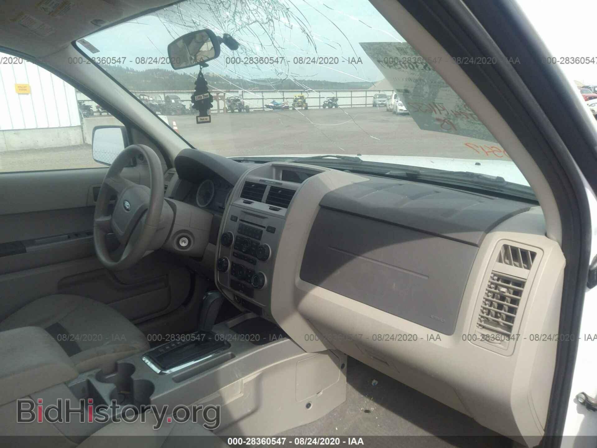 2008 FORD ESCAPE - VIN: 1FMCU93108KD31392 - Photo 5