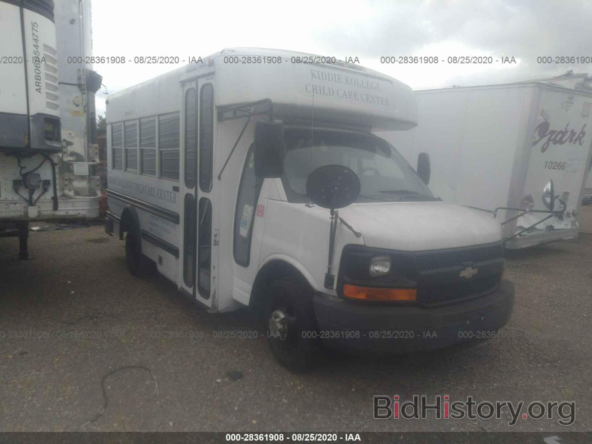 Photo 1GBJG31UX41152875 - CHEVROLET EXPRESS COMMERCIAL 2004
