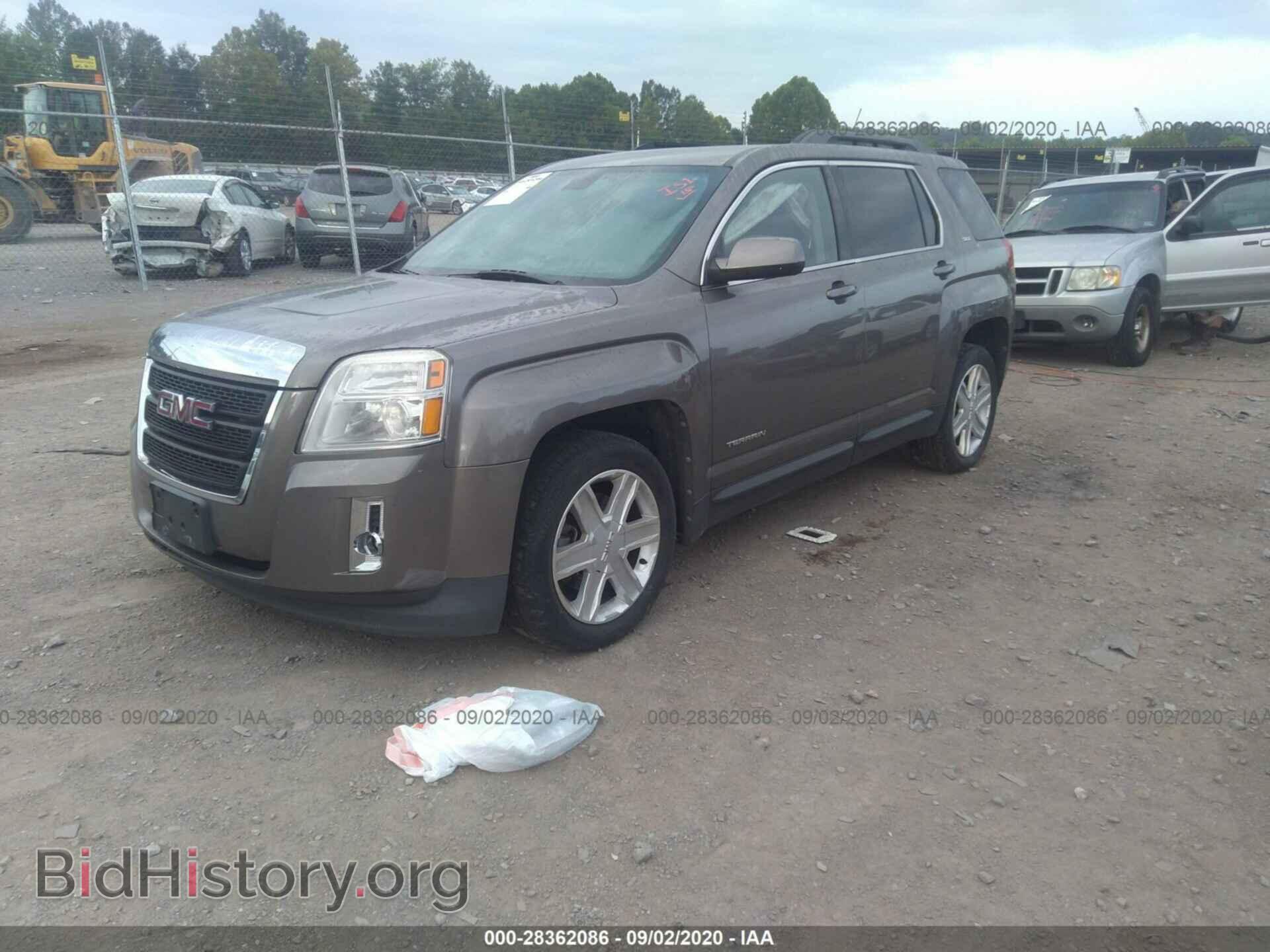 2011 GMC TERRAIN - VIN: 2CTALUEC3B6432747 - Фото 2