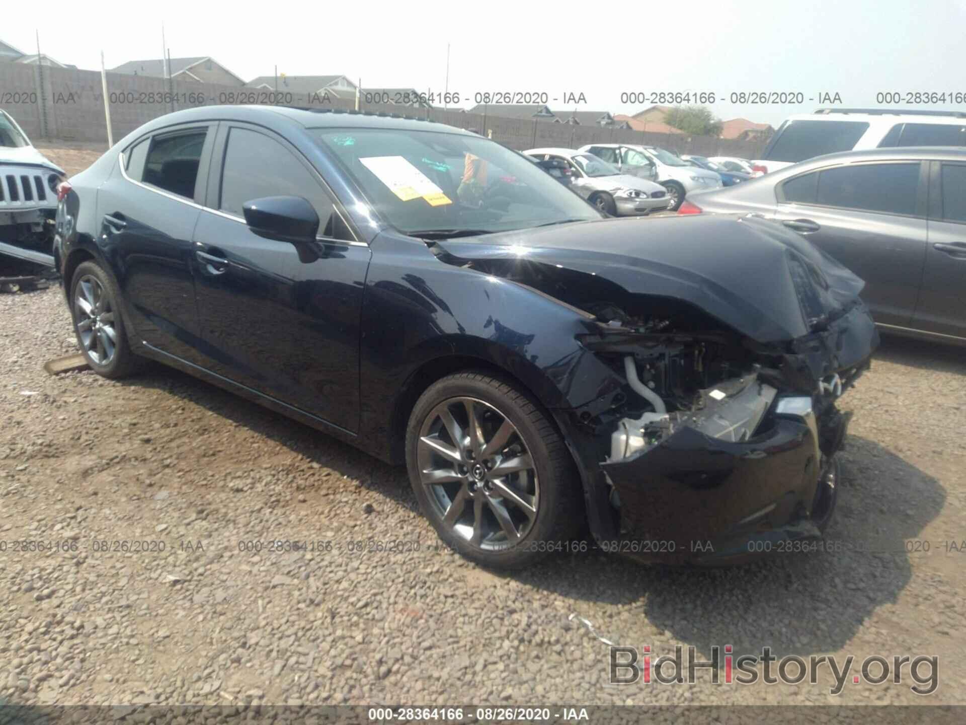 Photo 3MZBN1V32JM165482 - MAZDA MAZDA3 4-DOOR 2018