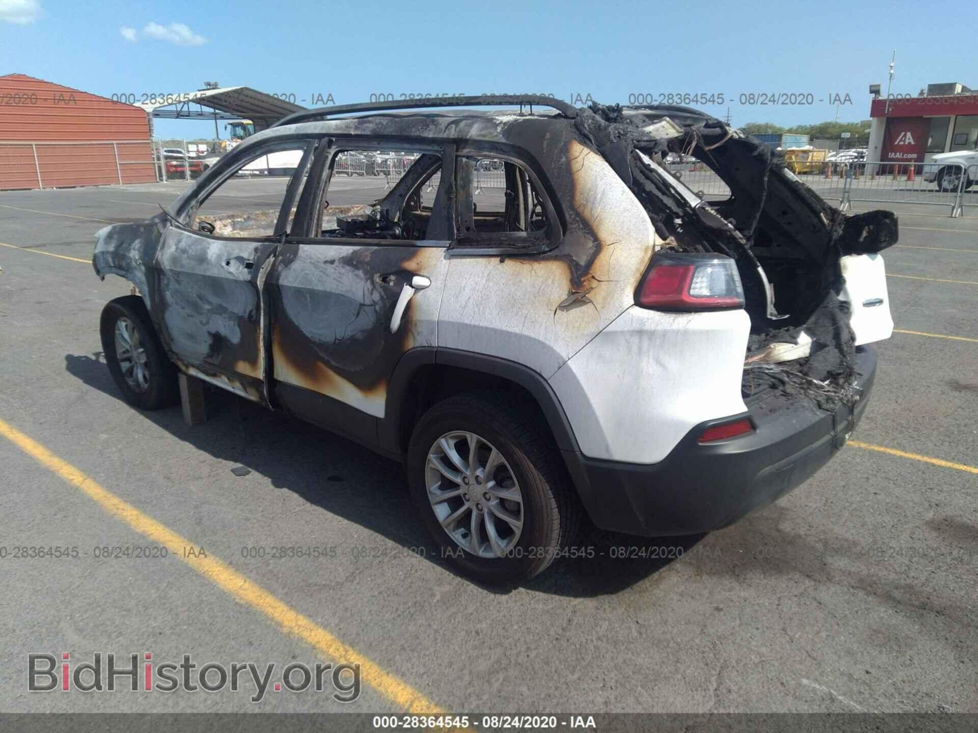 2019 JEEP CHEROKEE - VIN: 1C4PJLCB3KD366704 - Photo 3