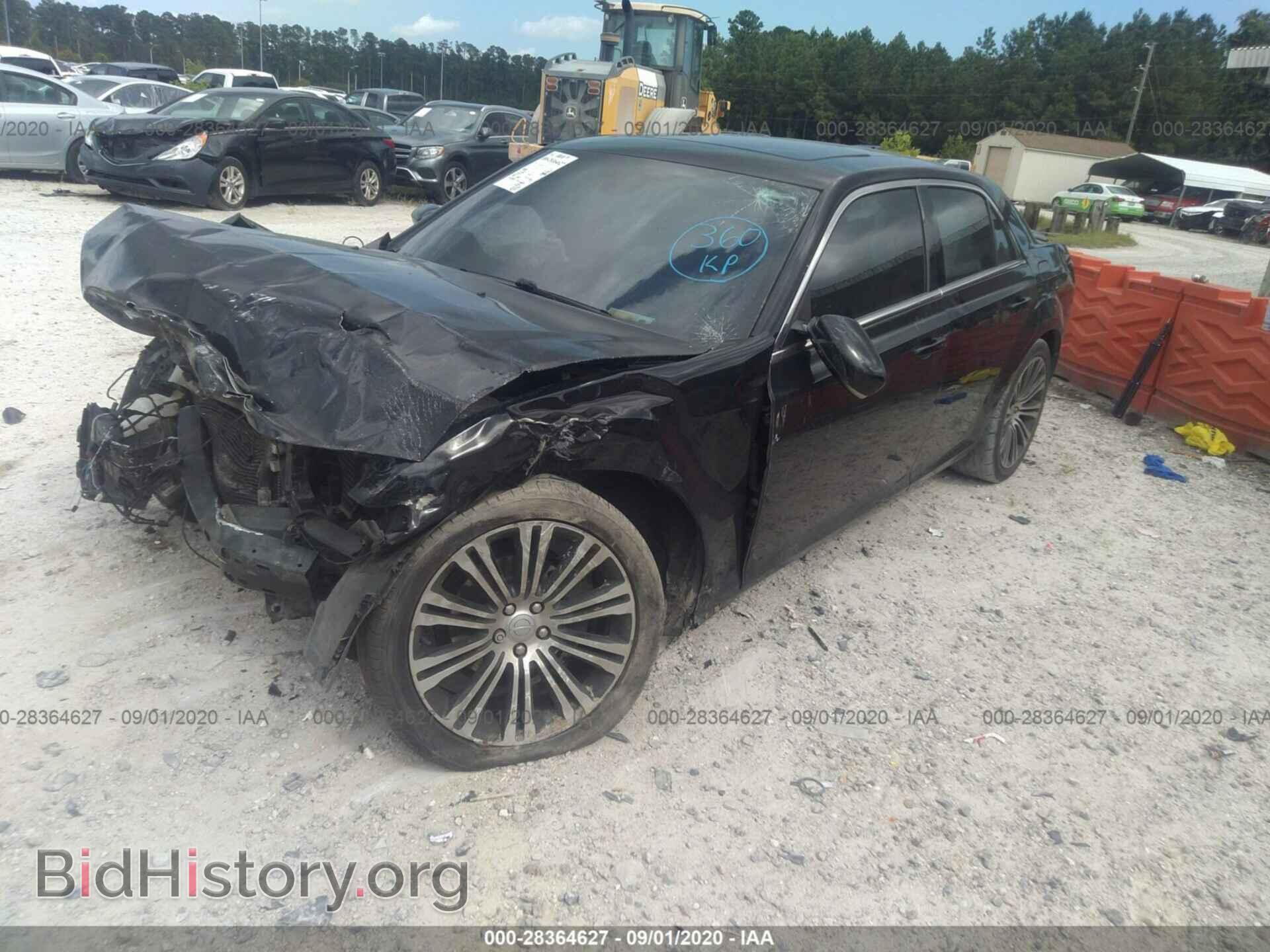 2012 CHRYSLER 300 - VIN: 2C3CCABG7CH256953 - Фото 2