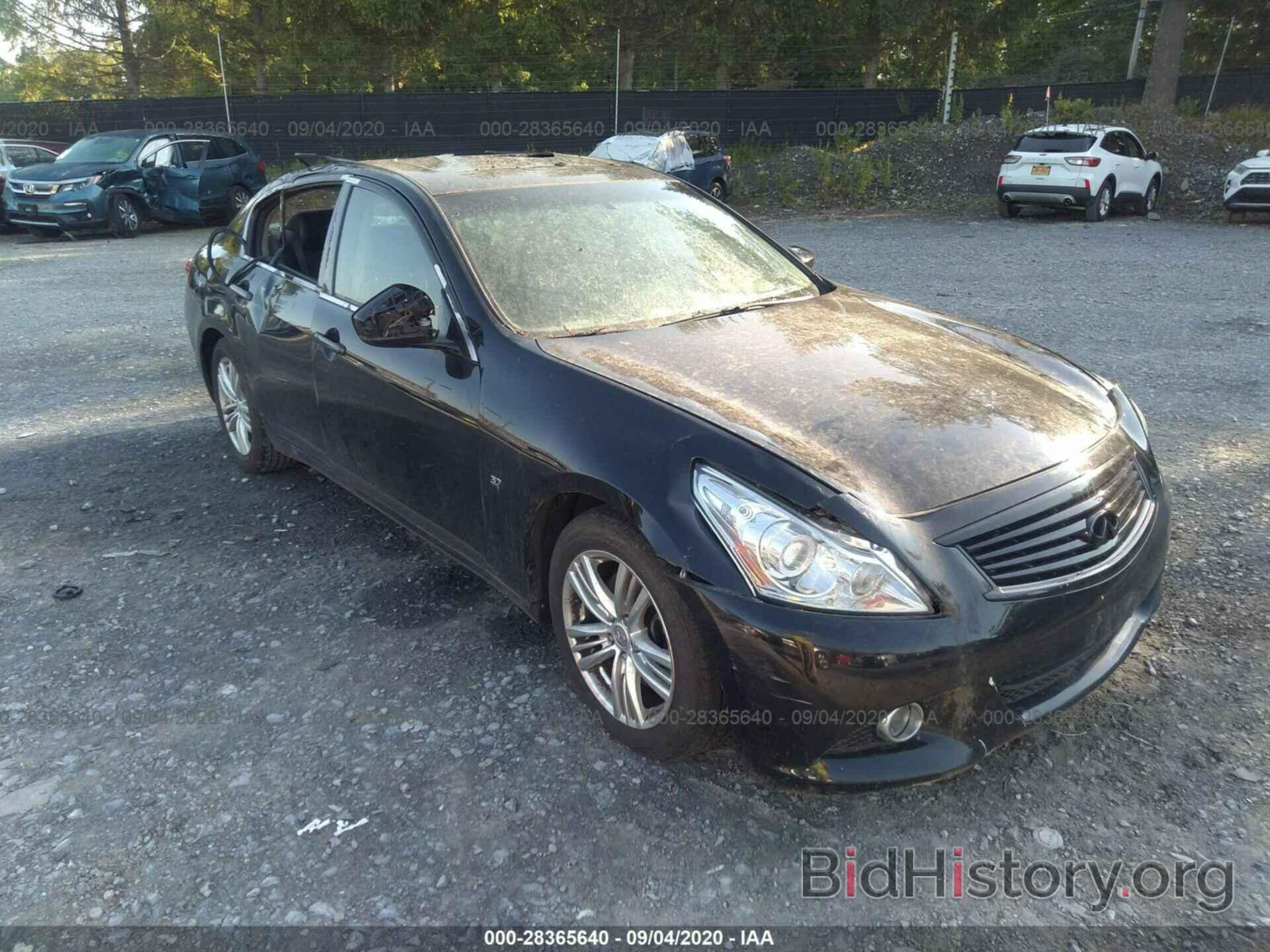 Photo JN1CV6AR1FM522364 - INFINITI Q40 2015