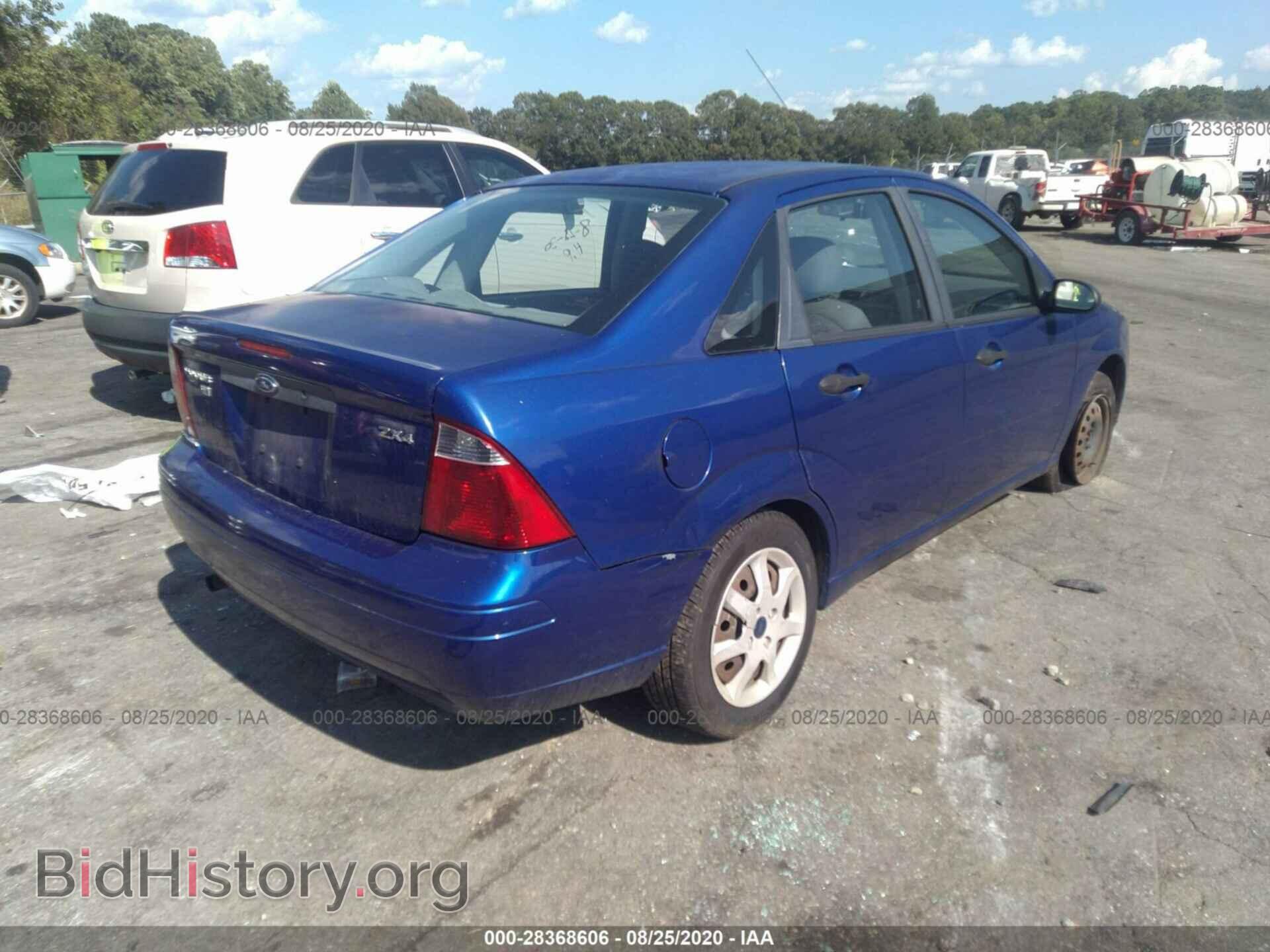 2005 FORD FOCUS - VIN: 1FAFP34N35W152930 - Фото 4