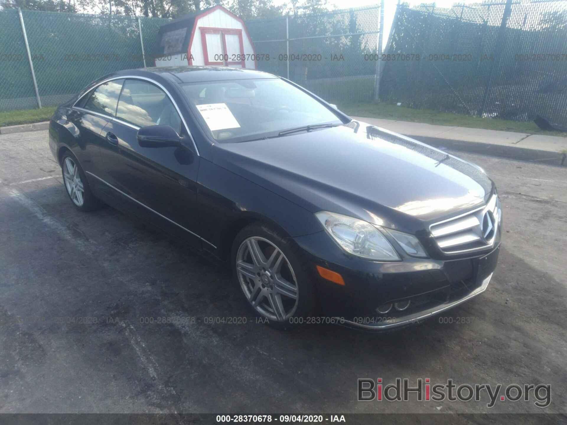 Photo WDDKJ5GB8AF013674 - MERCEDES-BENZ E-CLASS 2010