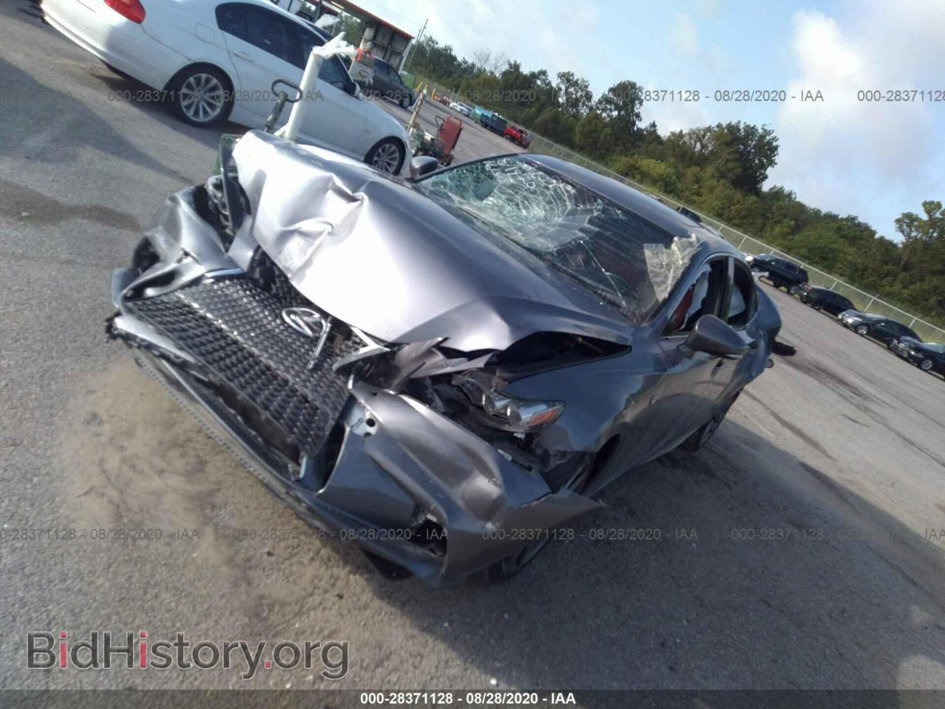 2016 LEXUS IS 200T - VIN: JTHBA1D28G5038207 - Фото 2