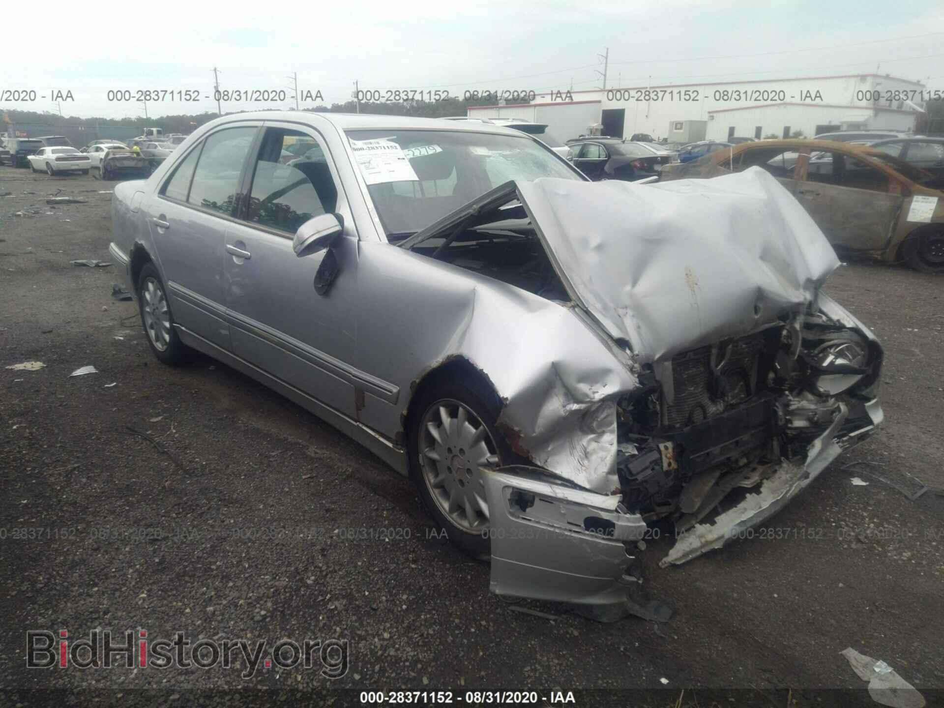 Фотография WDBJF65J81B237153 - MERCEDES-BENZ E-CLASS 2001