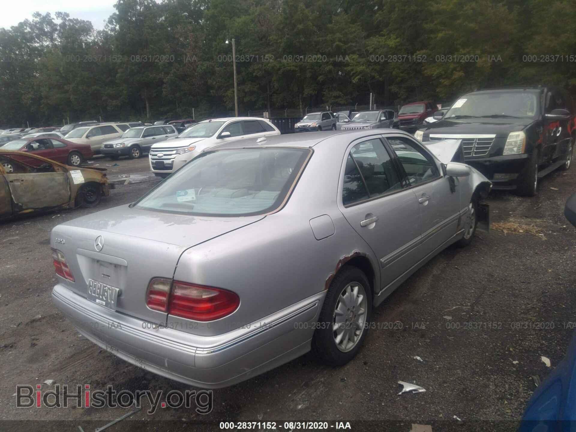 2001 MERCEDES-BENZ E-CLASS - VIN: WDBJF65J81B237153 - Фото 4