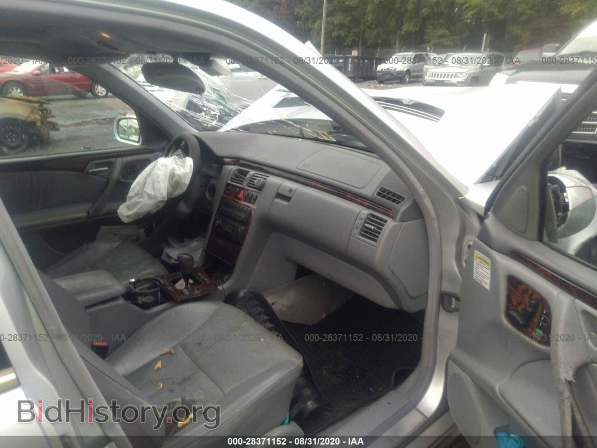 2001 MERCEDES-BENZ E-CLASS - VIN: WDBJF65J81B237153 - Фото 5