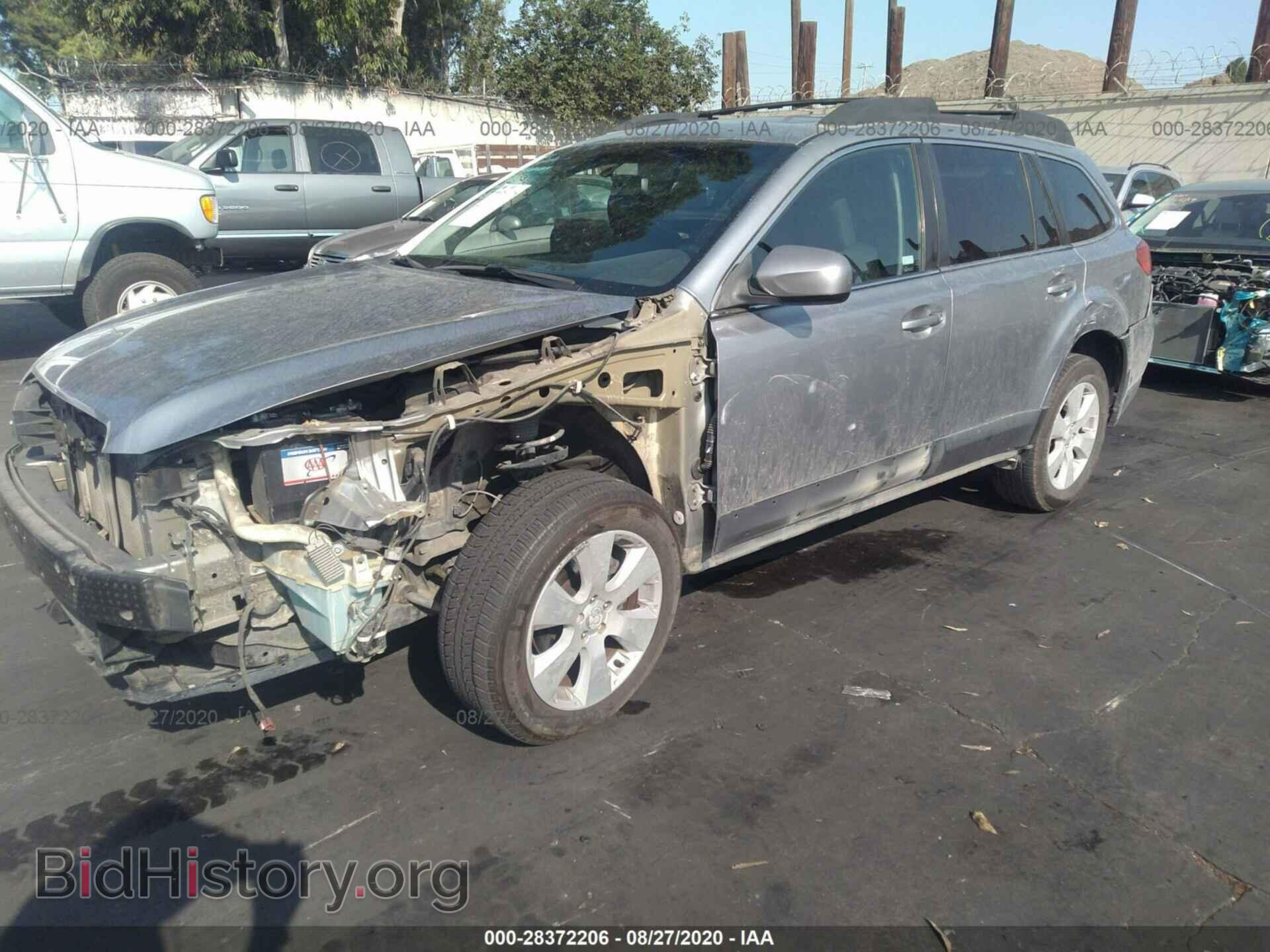 2011 SUBARU OUTBACK - VIN: 4S4BRBGC8B3398260 - Фото 2