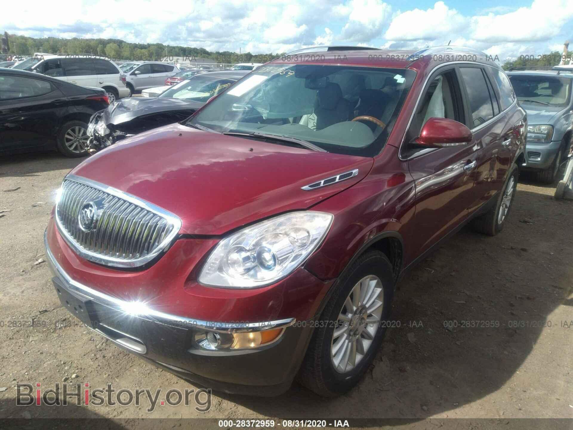 2011 BUICK ENCLAVE - VIN: 5GAKRBED0BJ296030 - Фото 2