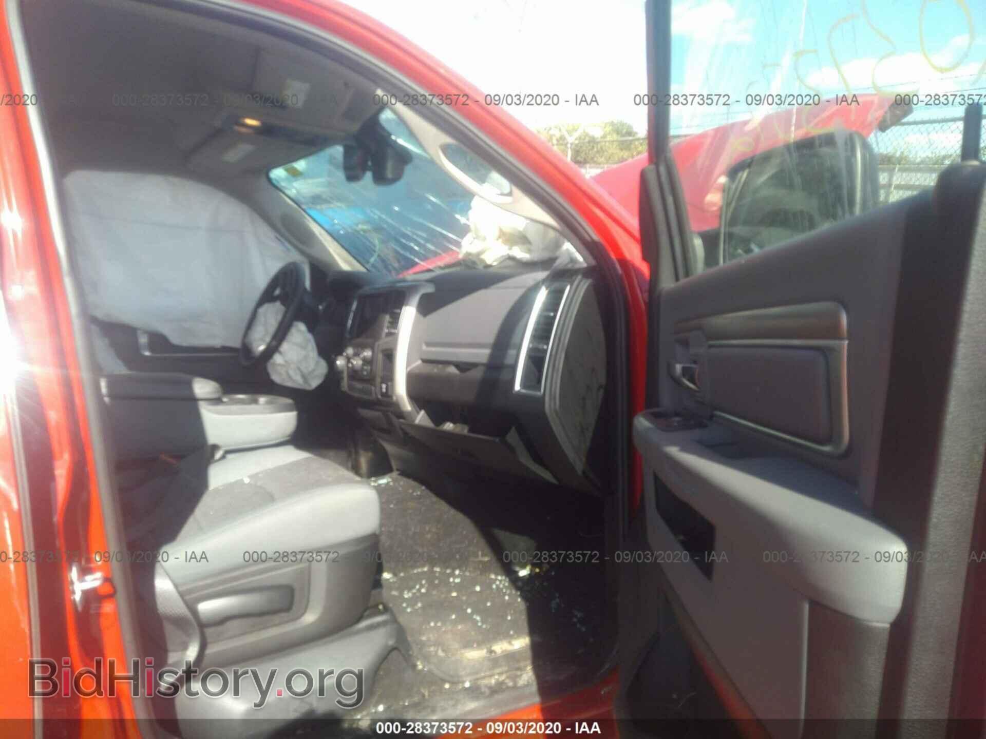 2019 RAM 1500 CLASSIC - VIN: 1C6RR7LT7KS644993 - Фото 5