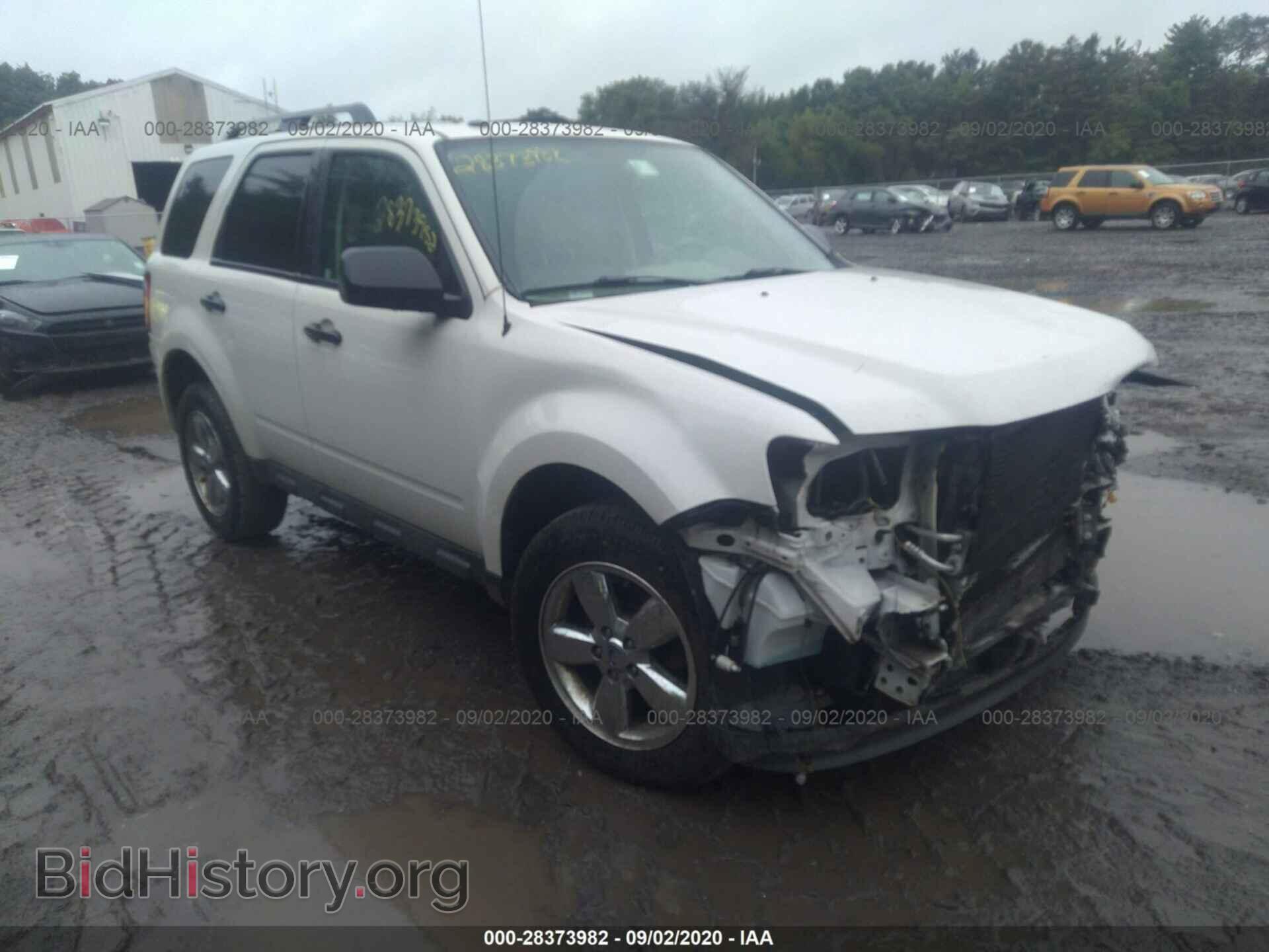 Фотография 1FMCU0DGXCKC13647 - FORD ESCAPE 2012