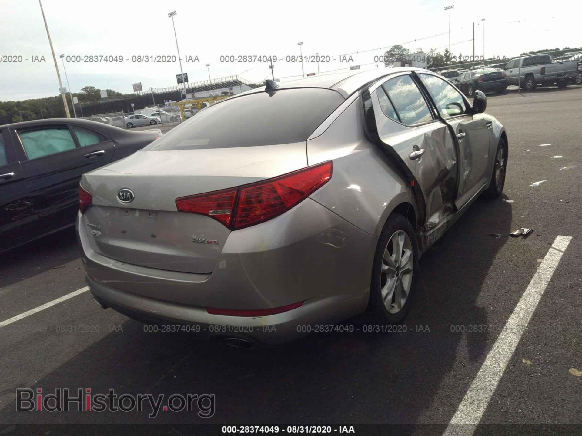 2011 KIA OPTIMA - VIN: KNAGN4A70B5167836 - Photo 4