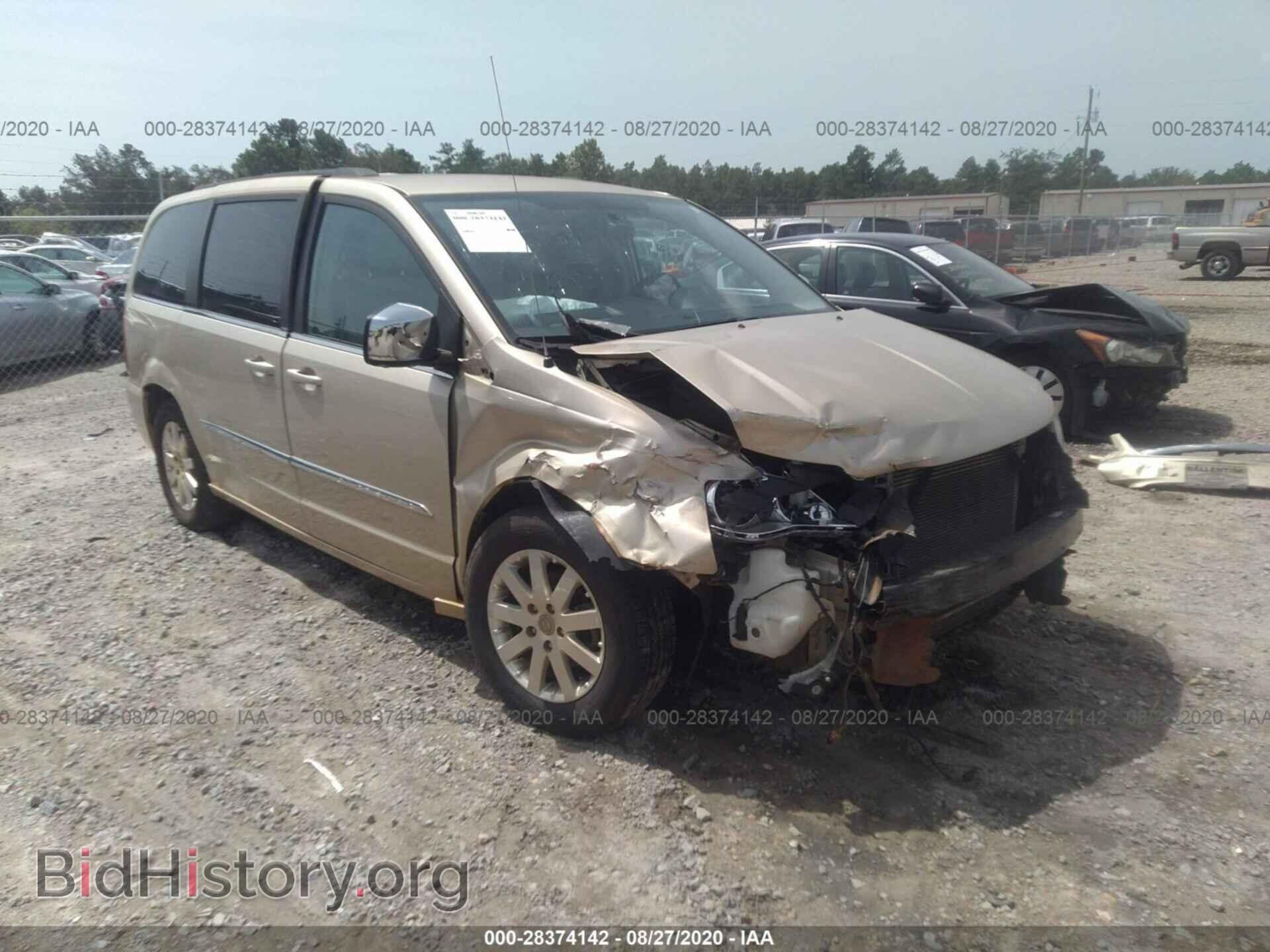 Photo 2A4RR8DG6BR615903 - CHRYSLER TOWN & COUNTRY 2011