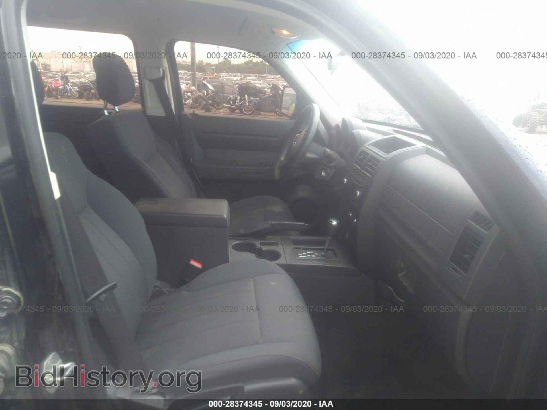 2011 DODGE NITRO - VIN: 1D4PT2GK5BW599117 - Photo 5