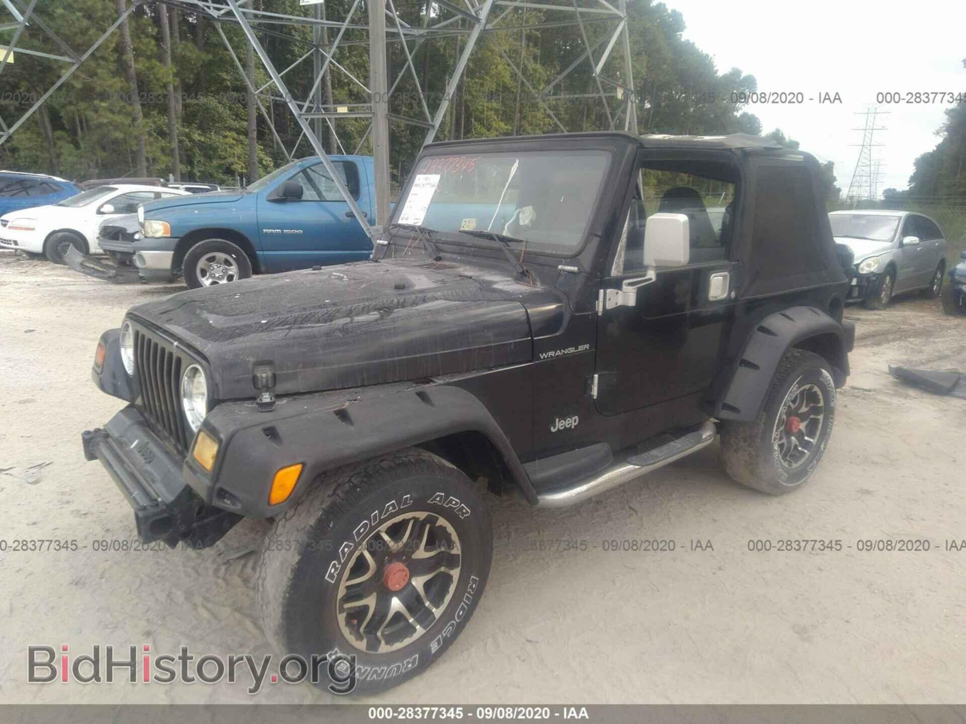 2000 JEEP WRANGLER - VIN: 1J4FA29P0YP787564 - Фото 2