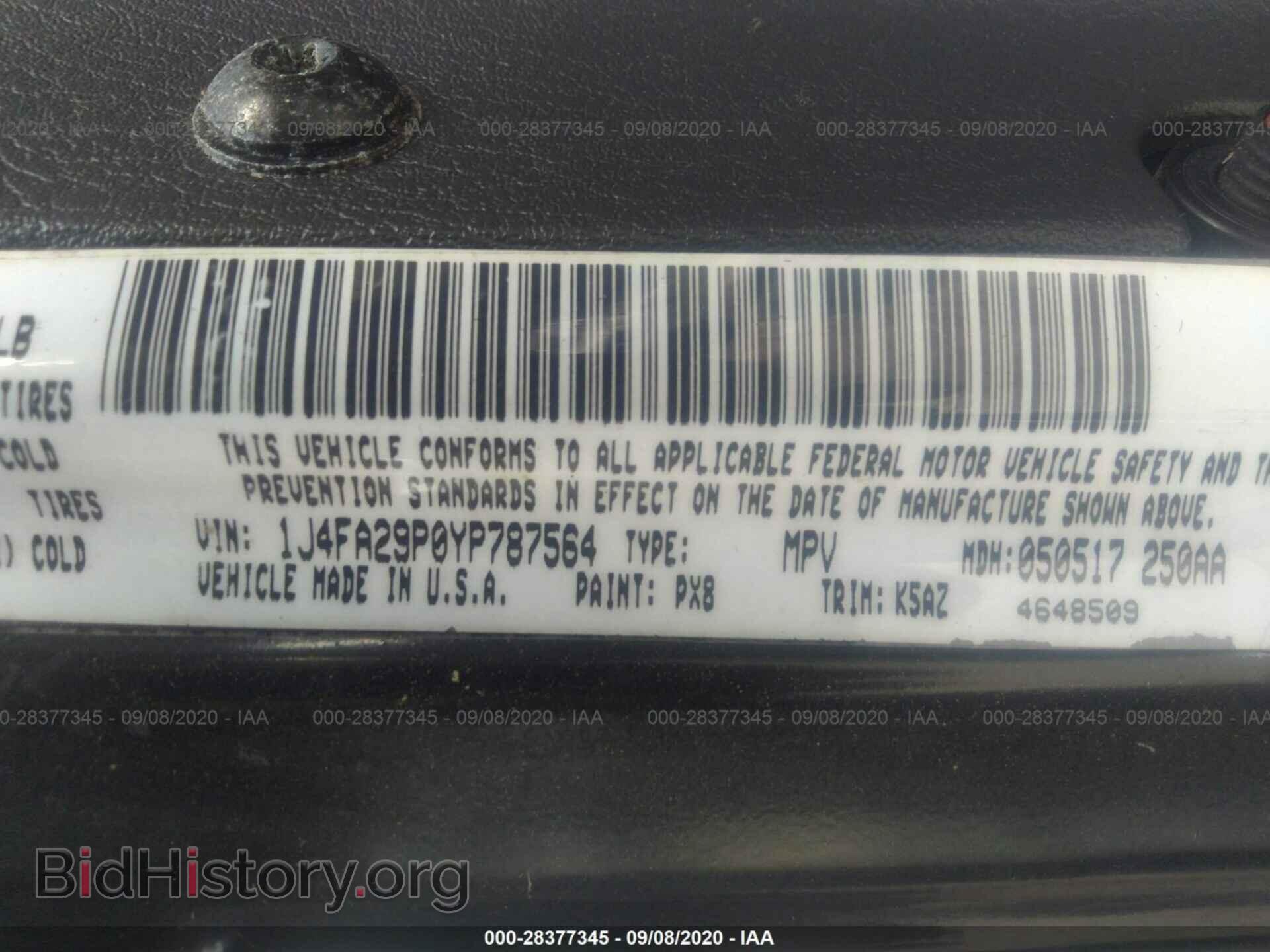 2000 JEEP WRANGLER - VIN: 1J4FA29P0YP787564 - Фото 9