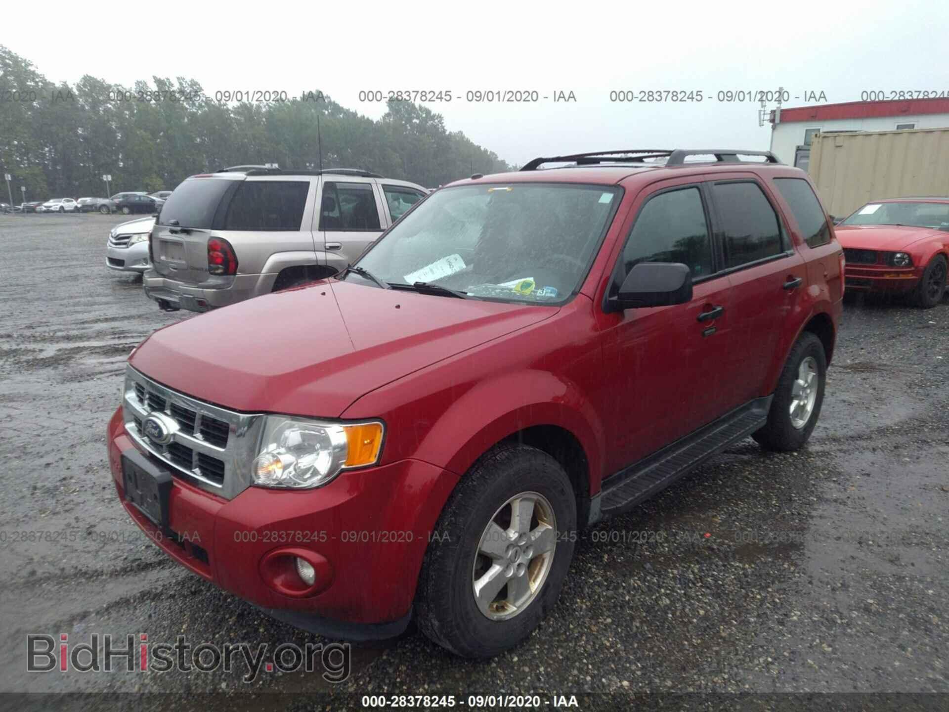 2011 FORD ESCAPE - VIN: 1FMCU9D72BKB01704 - Фото 2