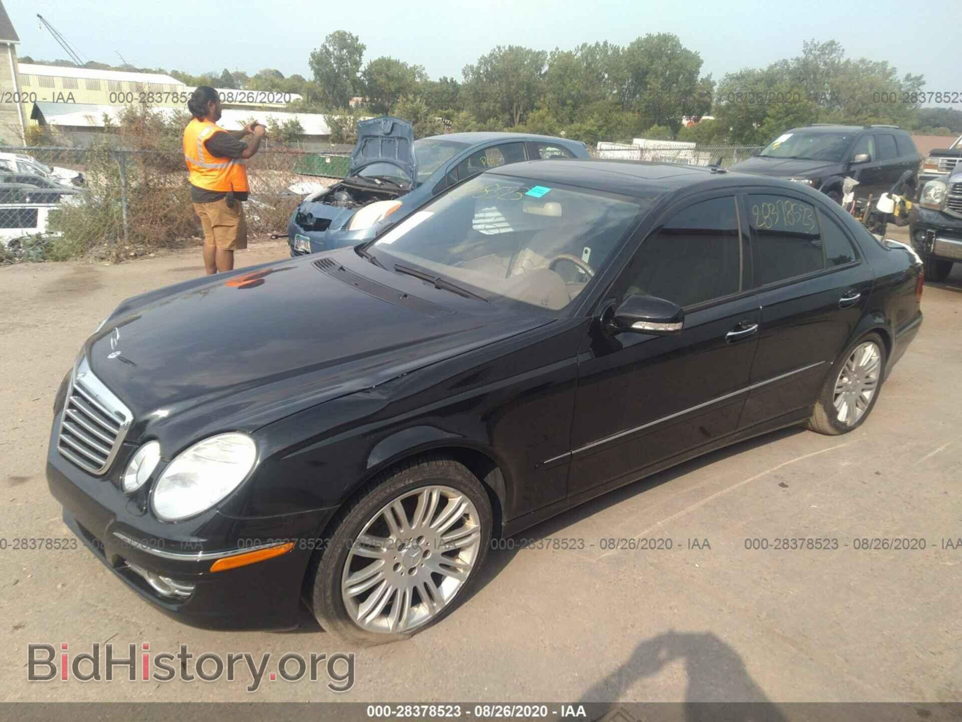 2007 MERCEDES-BENZ E-CLASS - VIN: WDBUF56X97B055741 - Фото 2