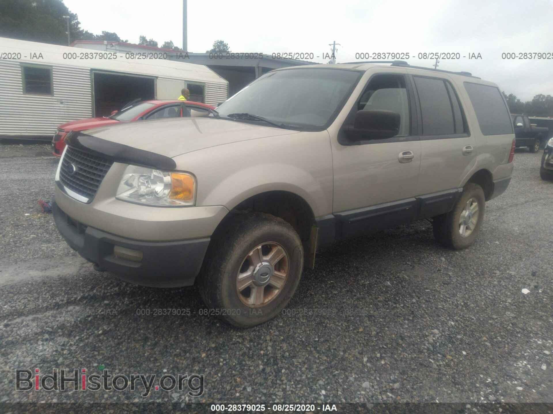 2005 FORD EXPEDITION - VIN: 1FMPU16585LB10517 - Фото 2