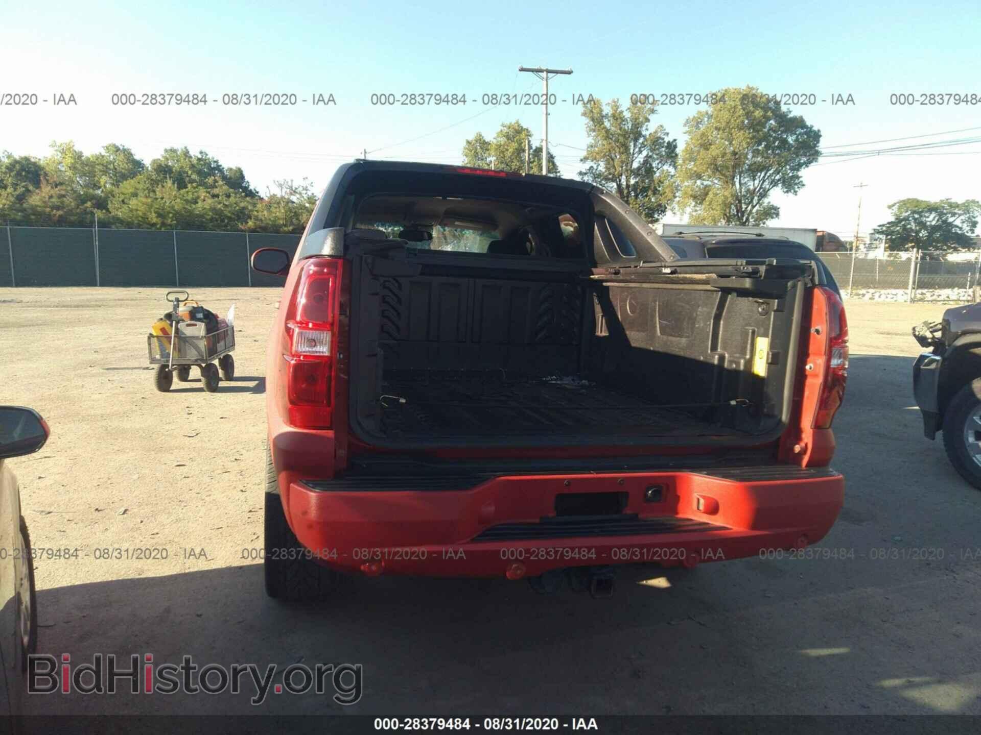 2011 CHEVROLET AVALANCHE - VIN: 3GNTKFE37BG159276 - Фото 3