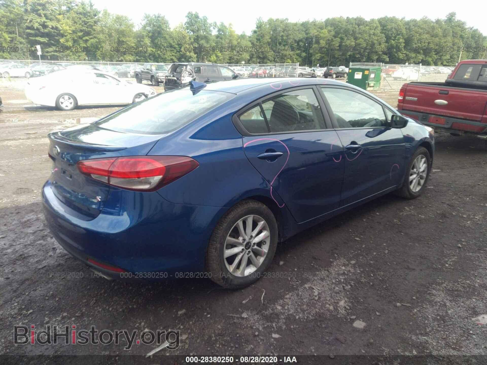 2017 KIA FORTE - VIN: 3KPFL4A71HE138024 - Фото 4