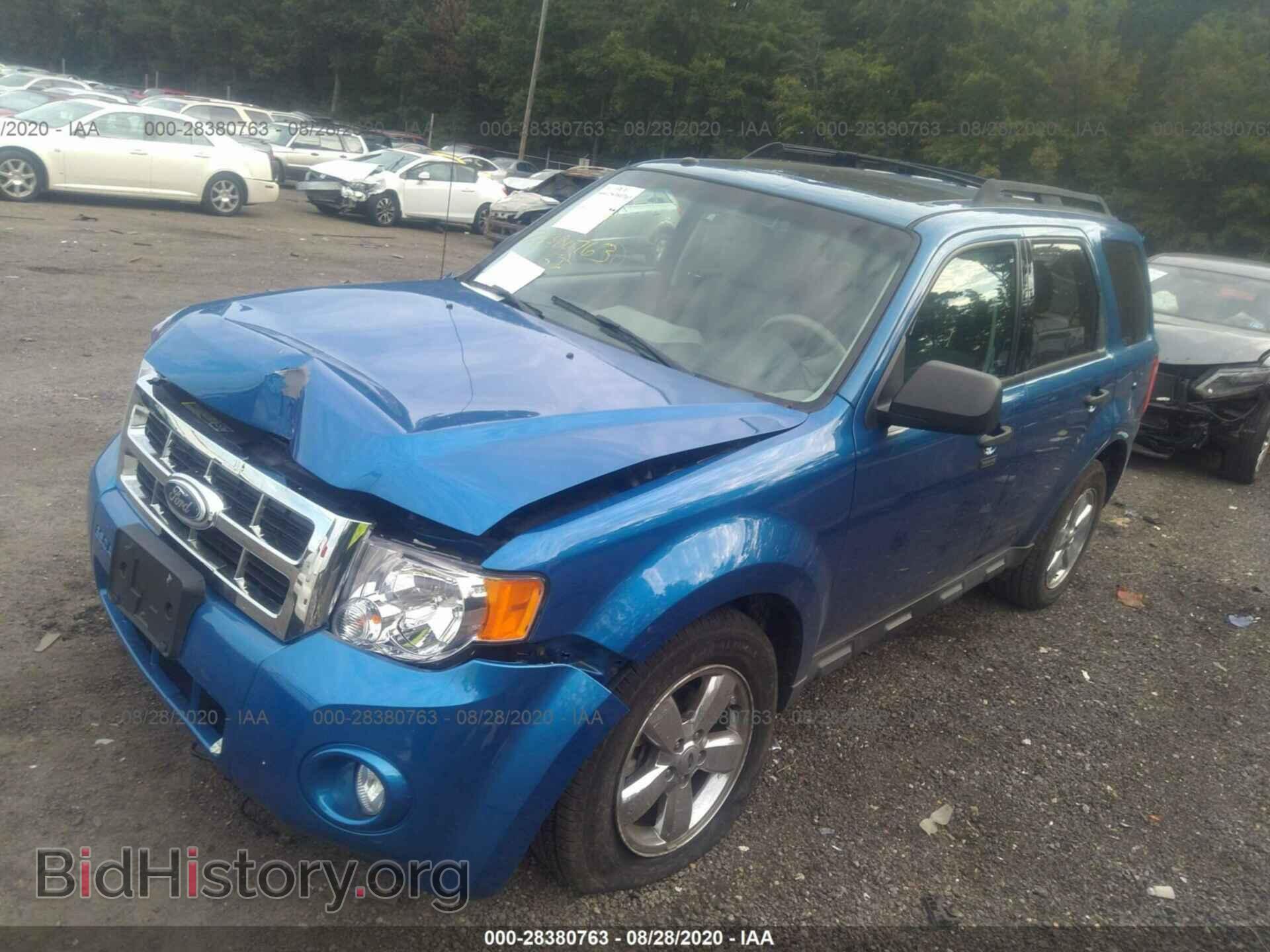 2011 FORD ESCAPE - VIN: 1FMCU9DG4BKA04603 - Photo 2