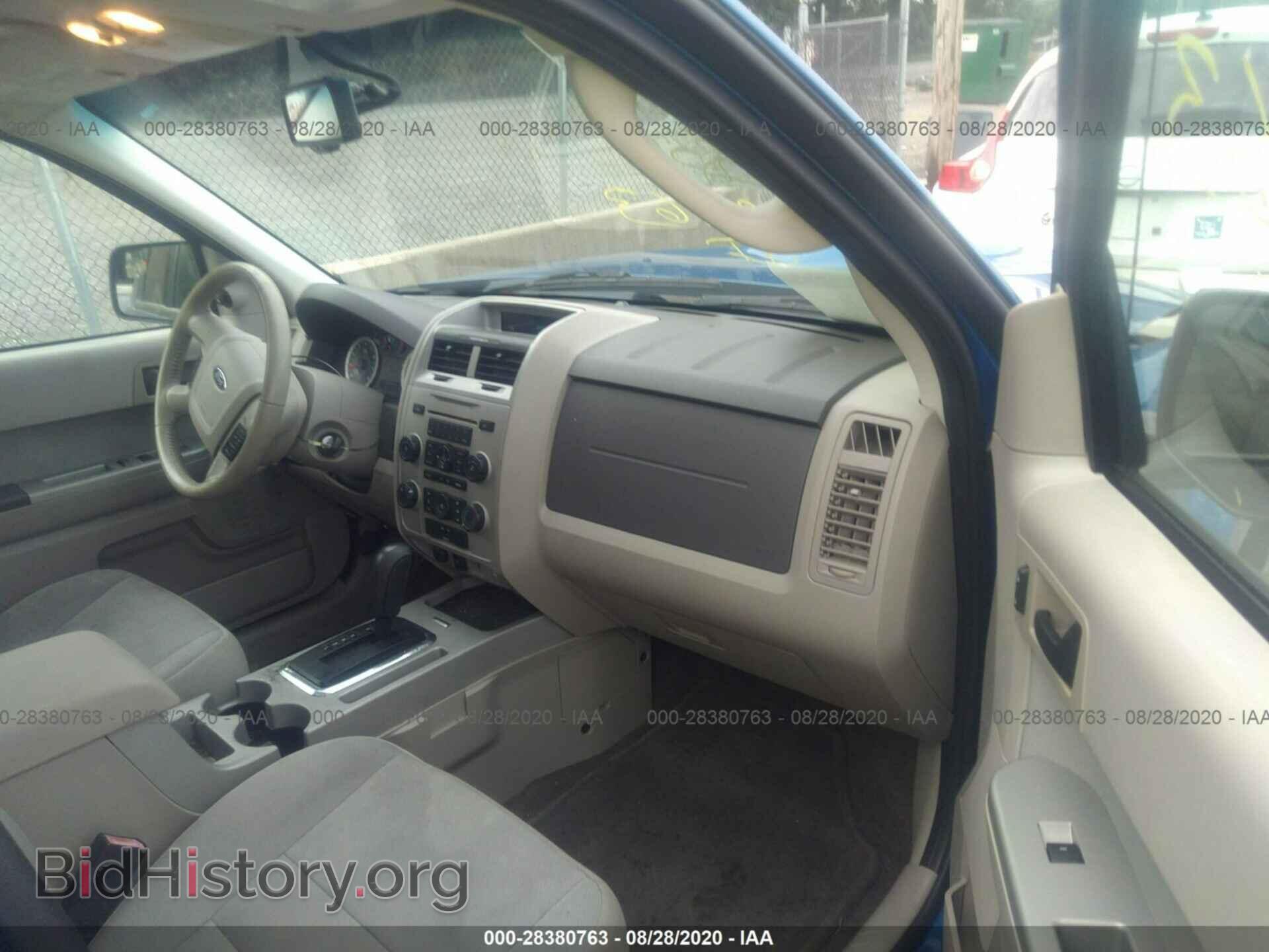 2011 FORD ESCAPE - VIN: 1FMCU9DG4BKA04603 - Photo 5