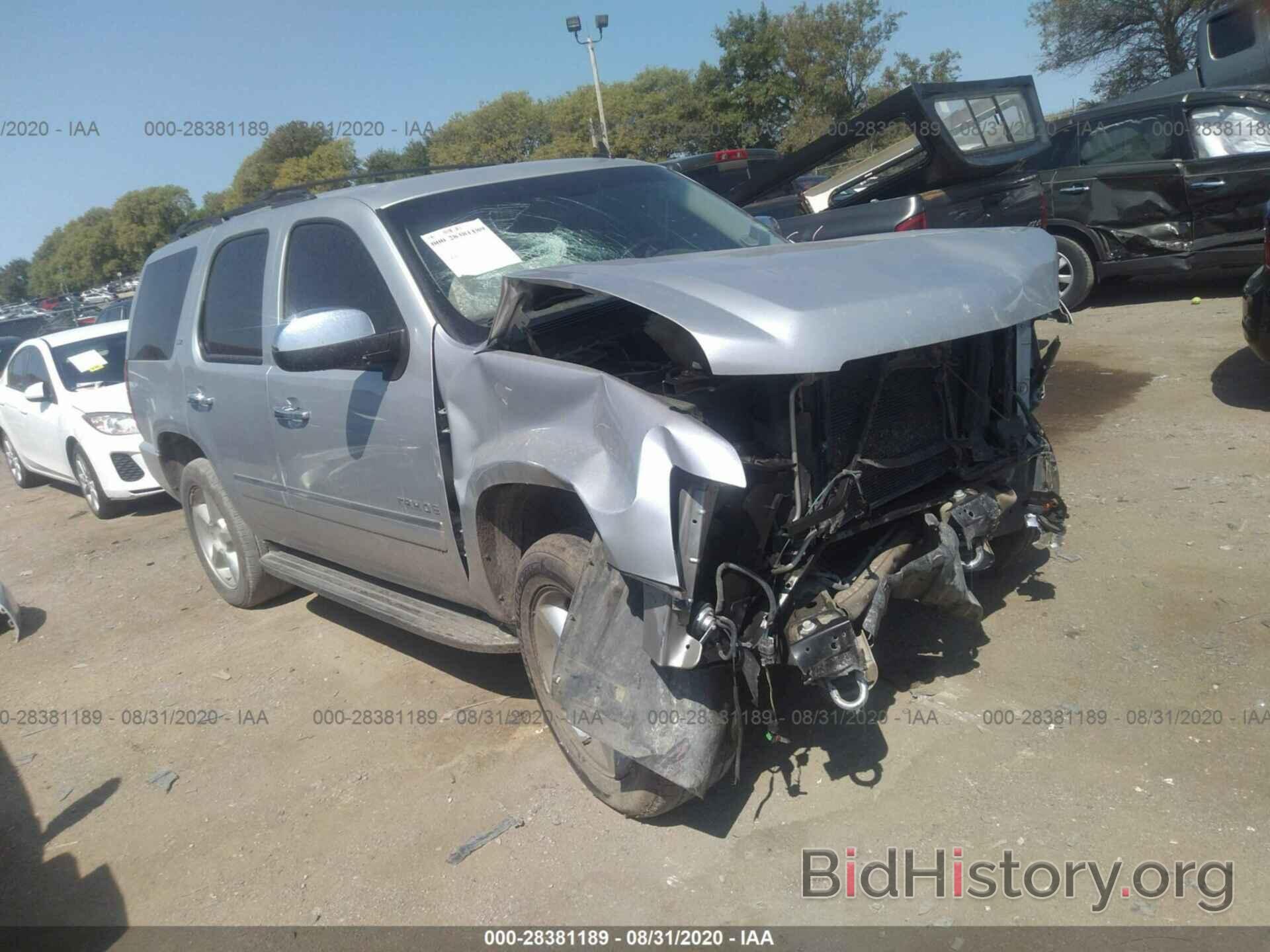 Photo 1GNSKCE00ER107198 - CHEVROLET TAHOE 2014