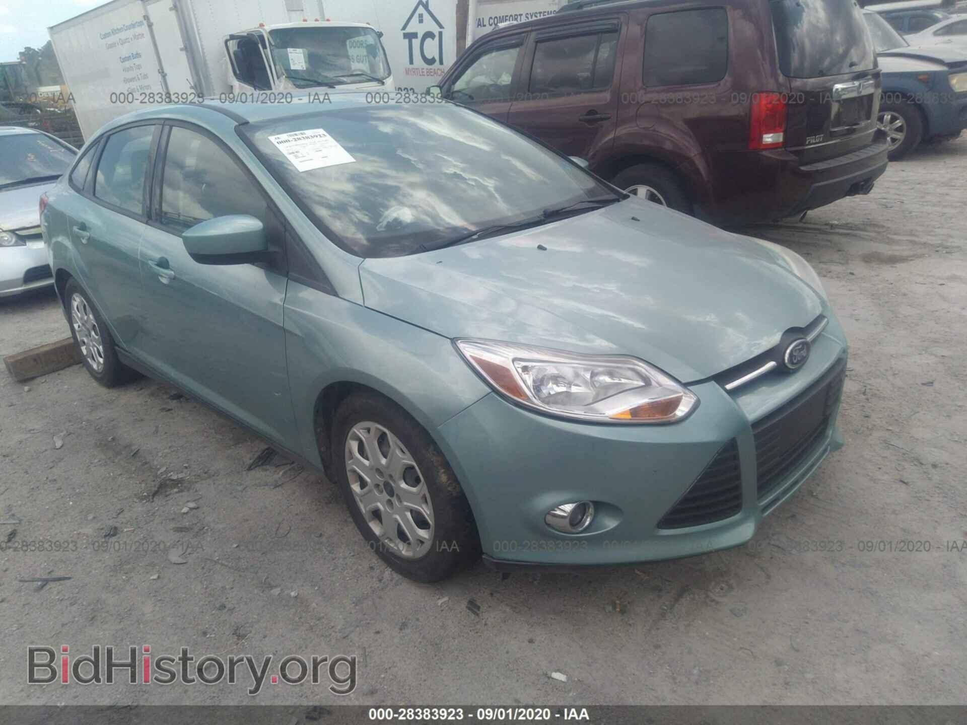 Photo 1FAHP3F22CL104250 - FORD FOCUS 2012