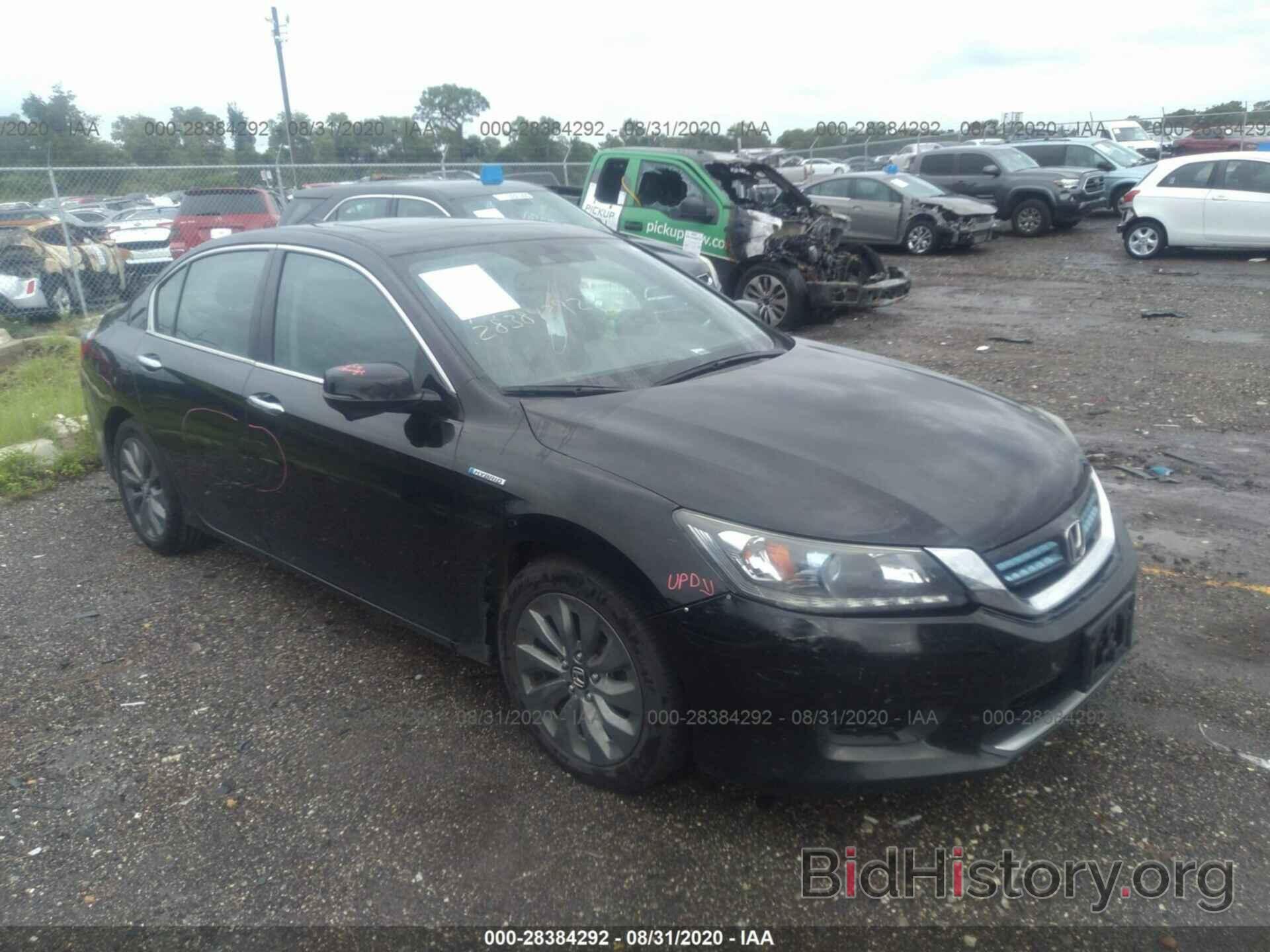 Photo 1HGCR6F59FA006599 - HONDA ACCORD HYBRID 2015