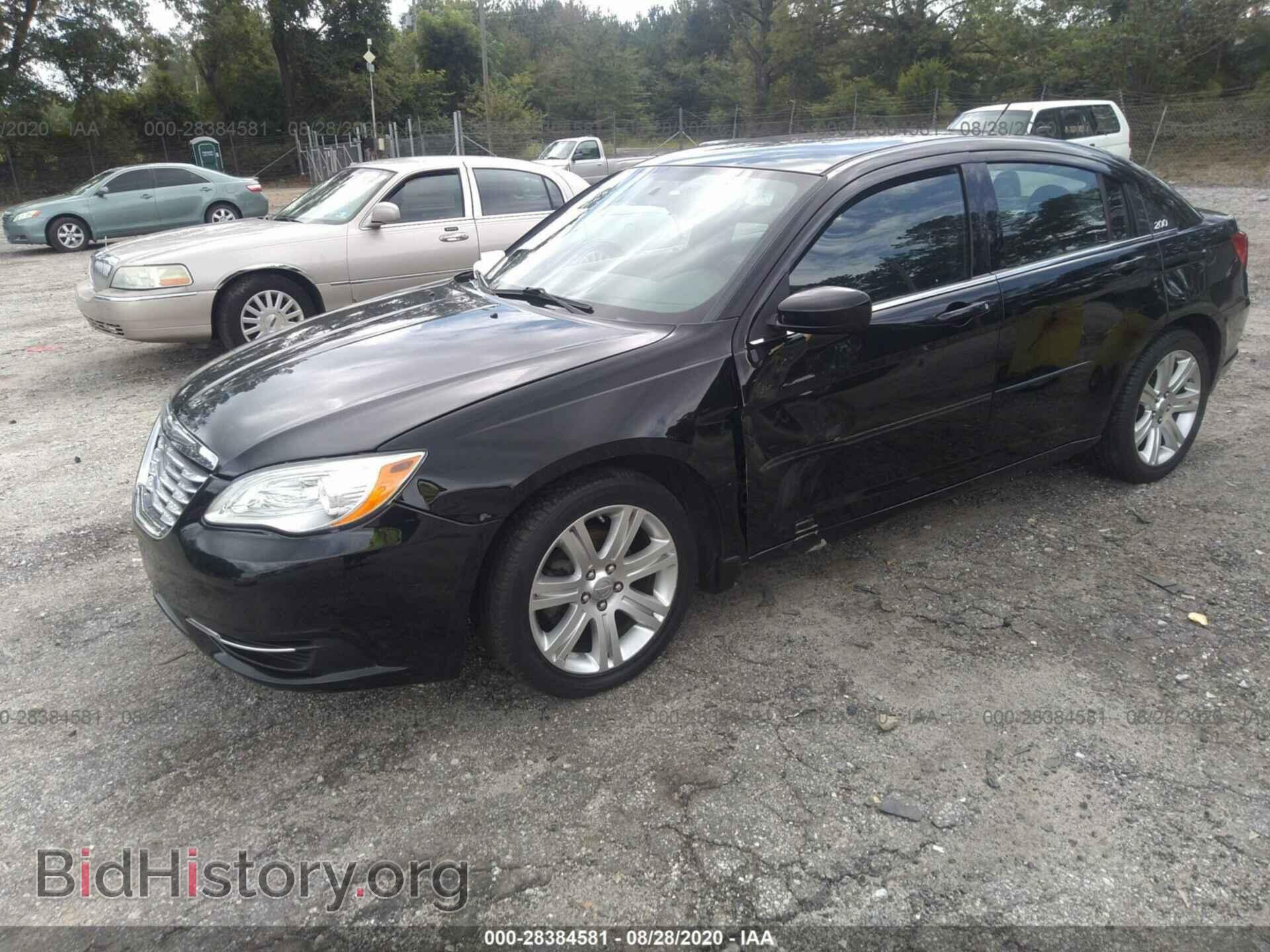 2012 CHRYSLER 200 - VIN: 1C3CCBAB6CN317776 - Photo 2