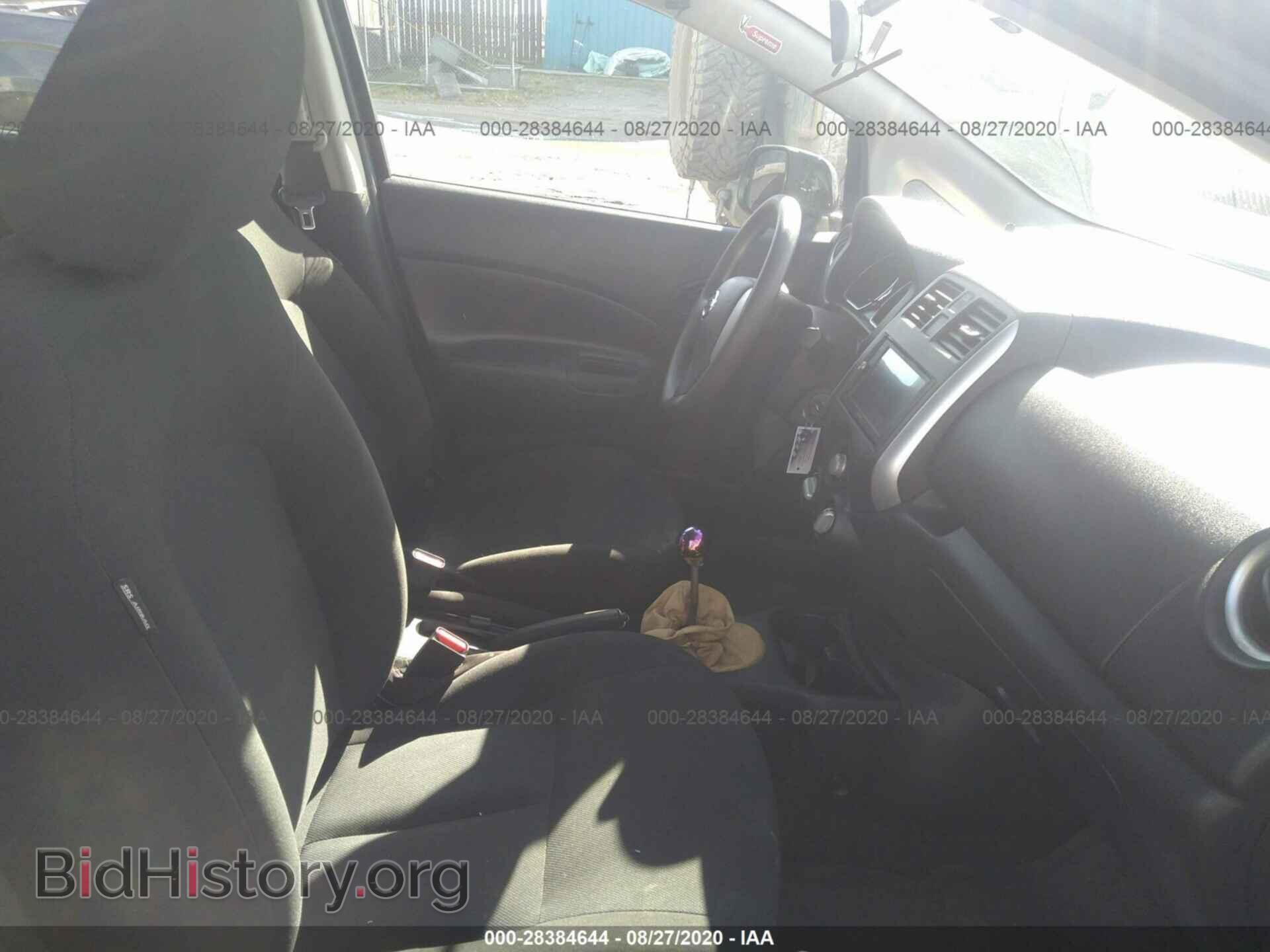 2014 NISSAN VERSA NOTE - VIN: 3N1CE2CP3EL393170 - Photo 5