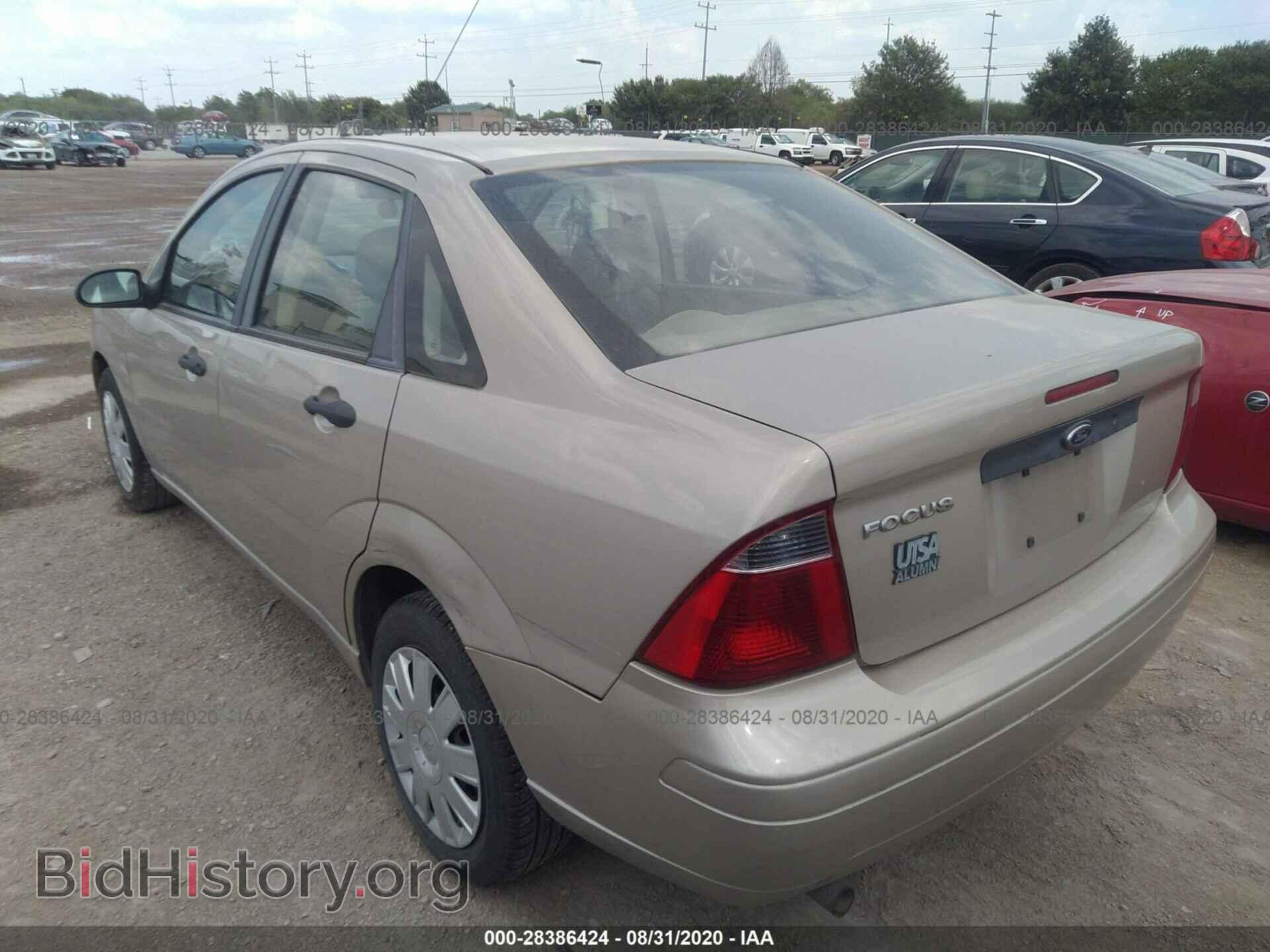 2007 FORD FOCUS - VIN: 1FAFP34N67W205901 - Фото 3