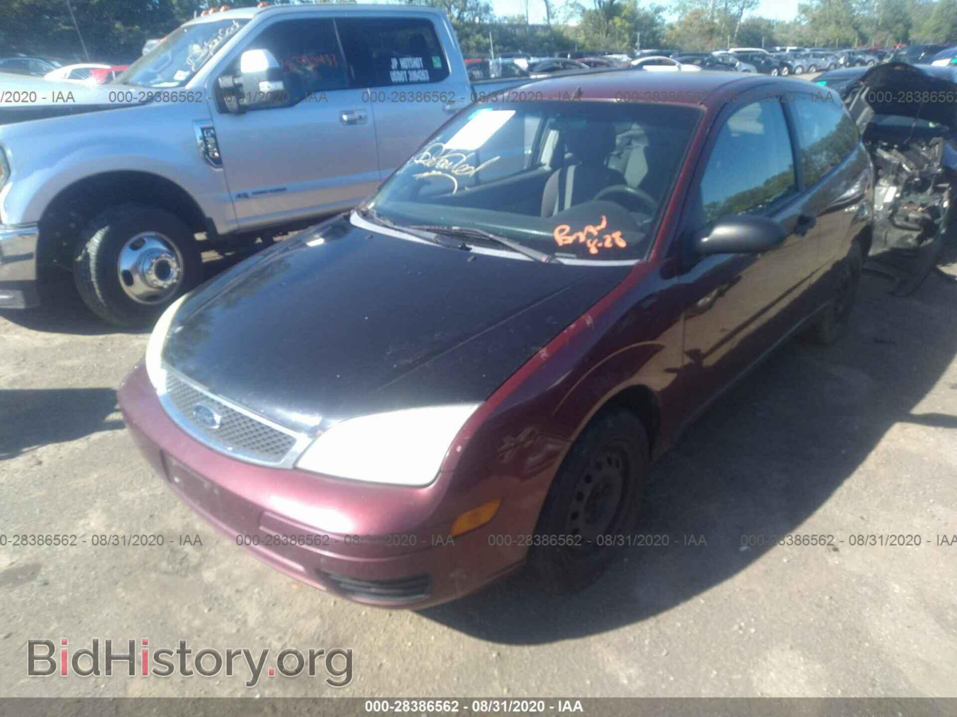 2007 FORD FOCUS - VIN: 1FAFP31N67W306778 - Фото 2