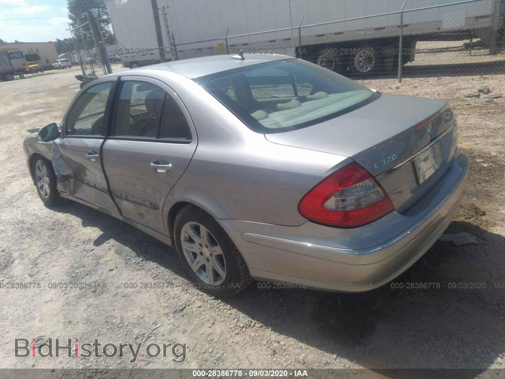 2009 MERCEDES-BENZ E-CLASS - VIN: WDBUF22X59B366977 - Фото 3