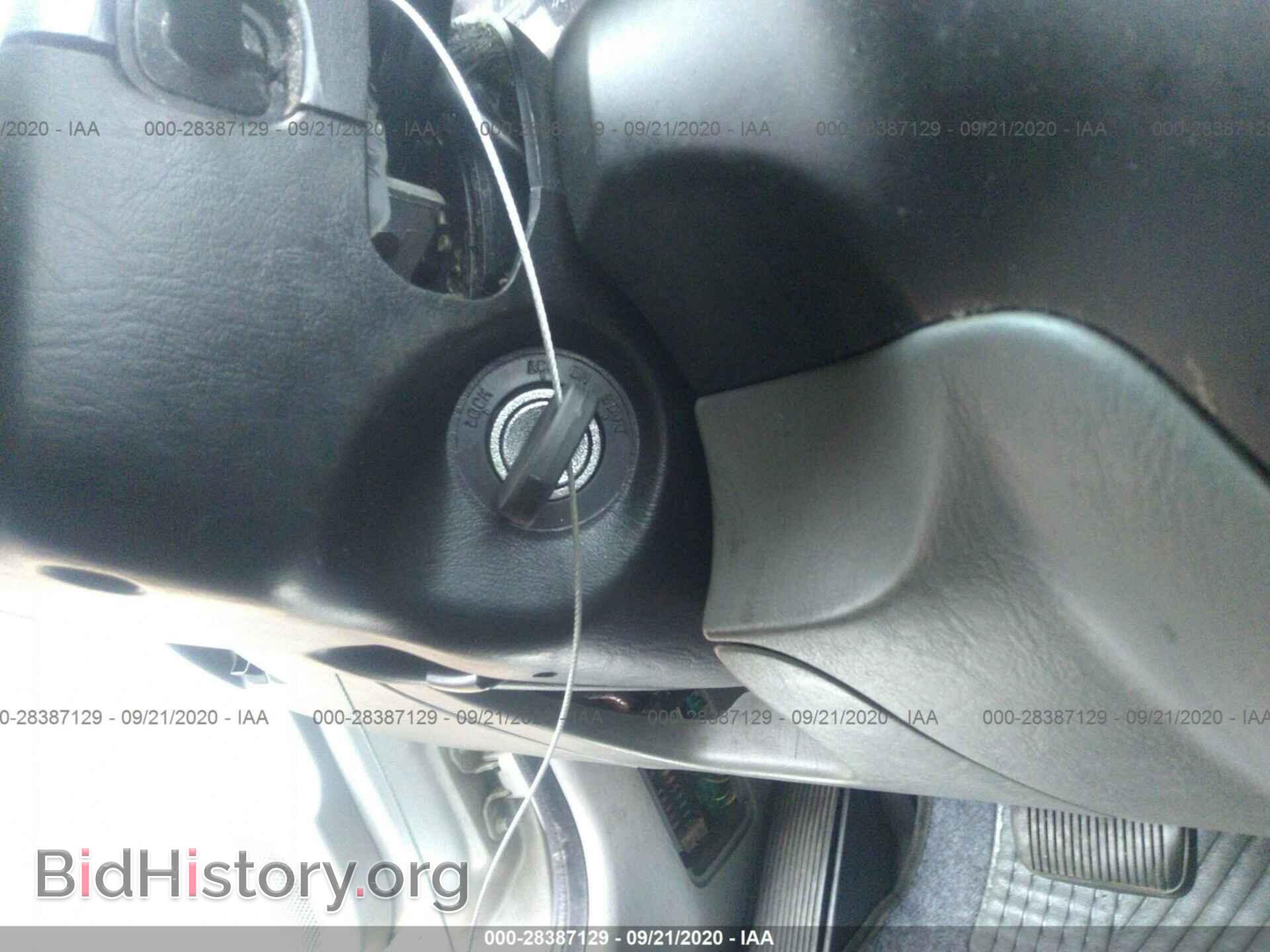 2002 MAZDA TRIBUTE - VIN: 4F2YU09112KM04399 - Photo 11