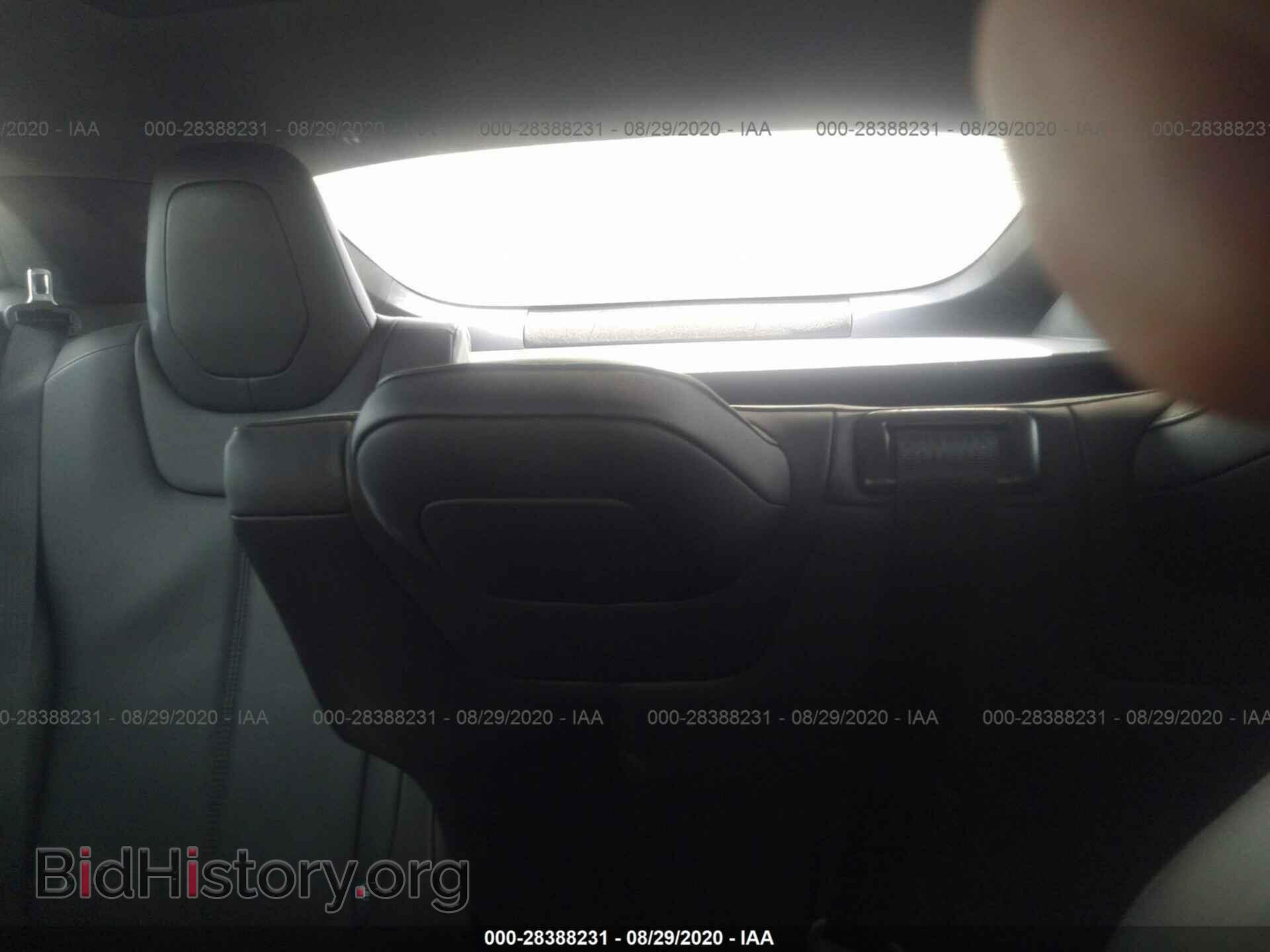 2016 TESLA MODEL S - VIN: 5YJSA1E28GF128441 - Фото 8