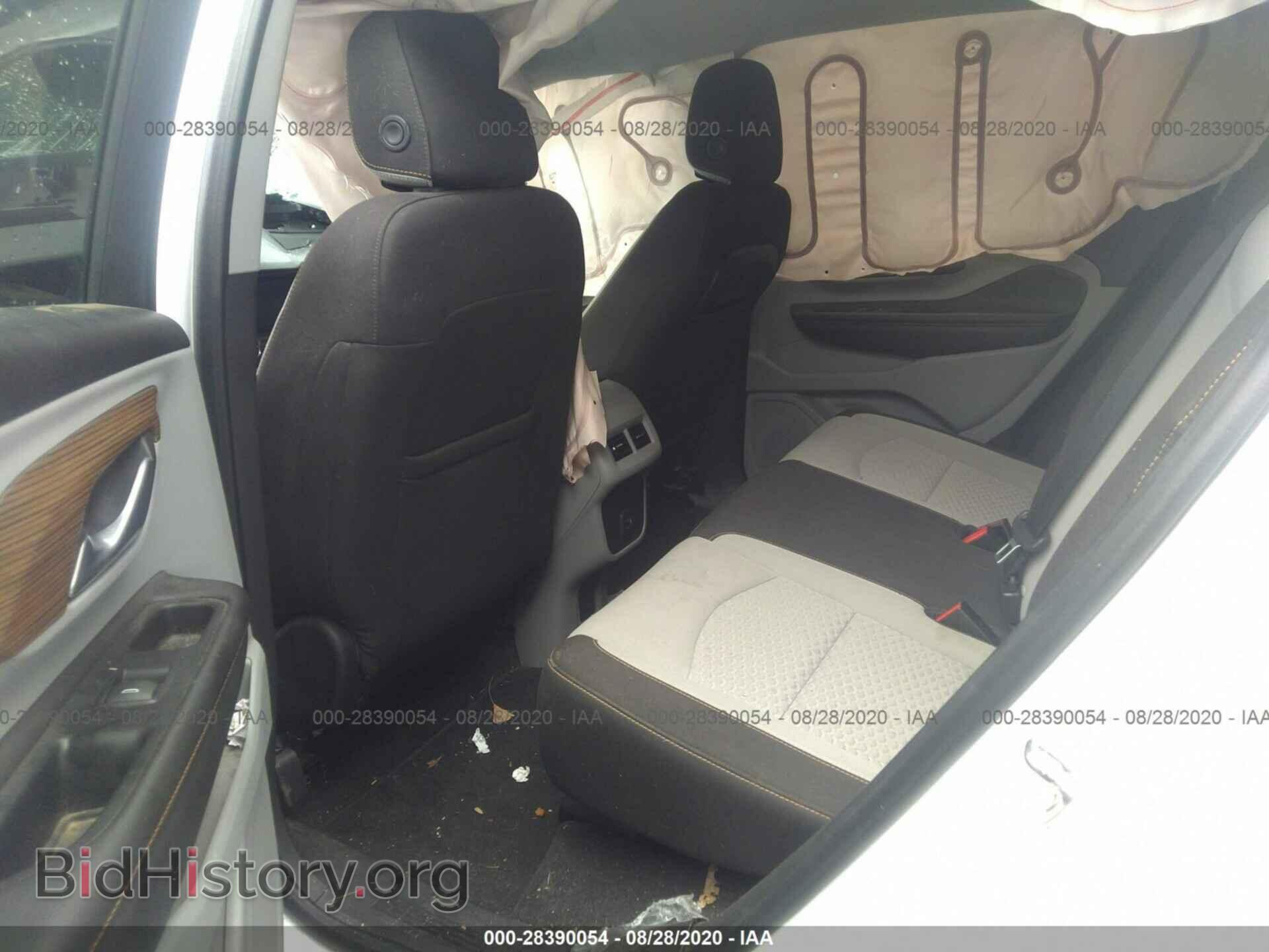 2019 GMC TERRAIN - VIN: 3GKALMEV3KL255002 - Photo 8