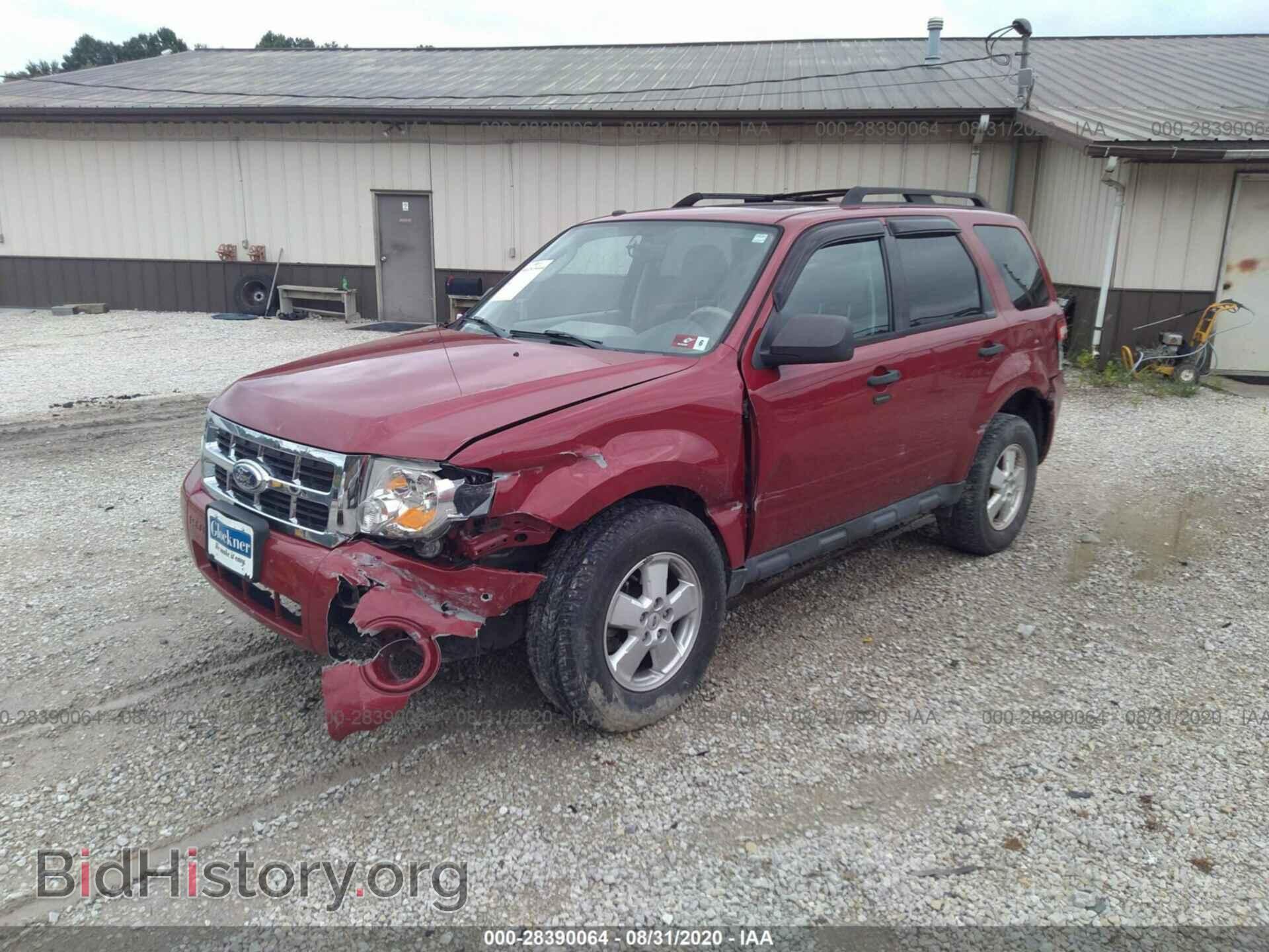 2011 FORD ESCAPE - VIN: 1FMCU0D76BKB58516 - Фото 2