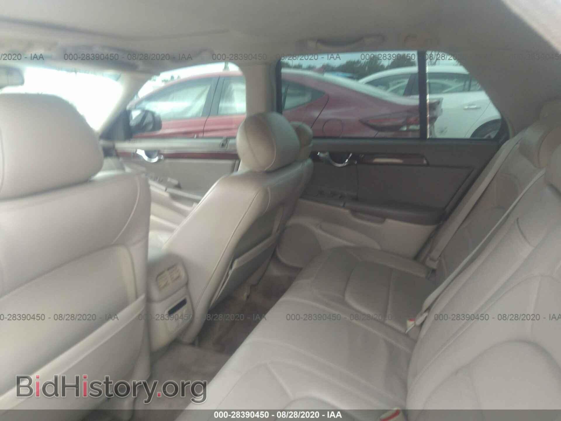2004 CADILLAC DEVILLE - VIN: 1G6KF57904U122948 - Photo 8
