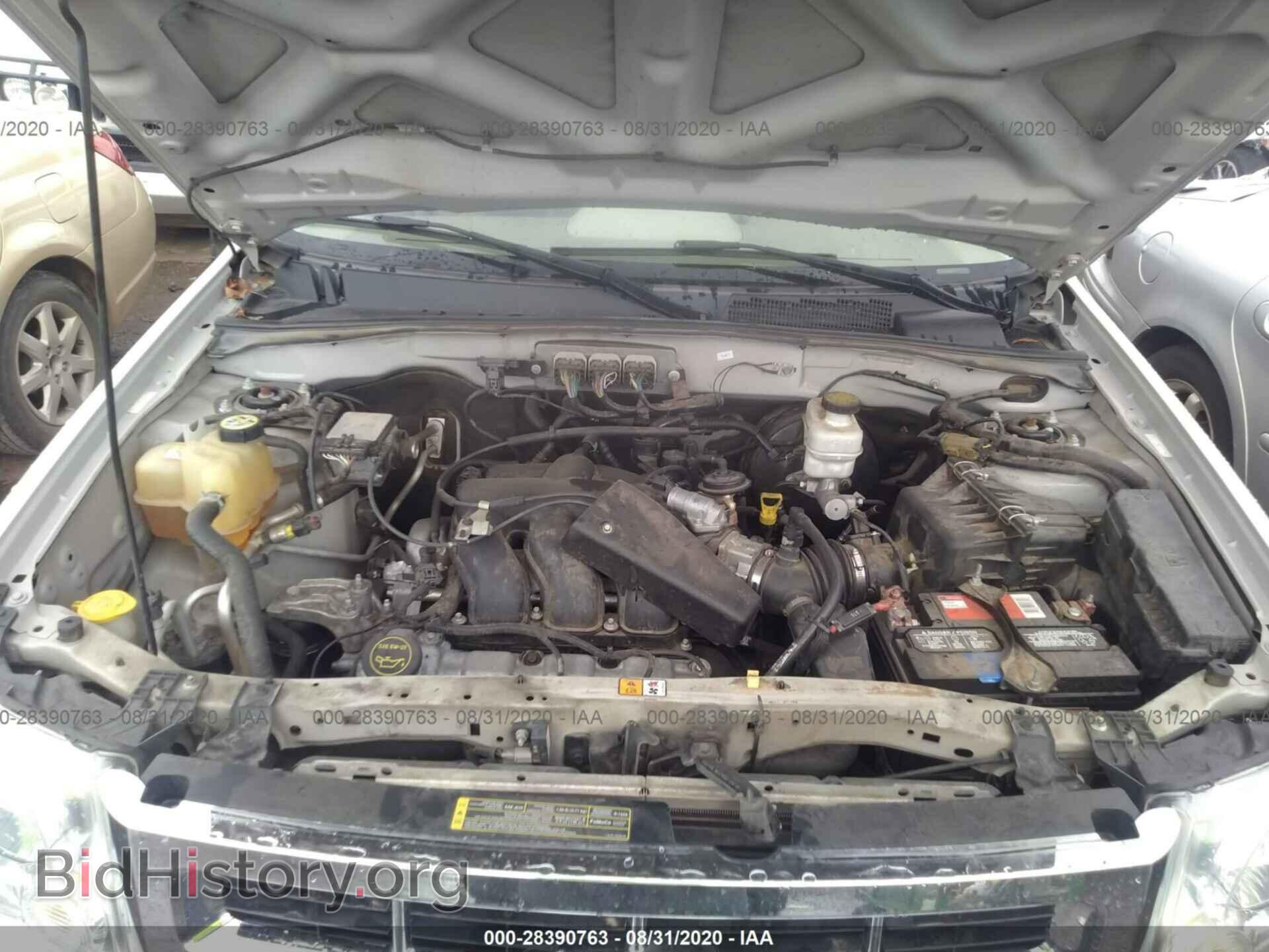 2008 FORD ESCAPE - VIN: 1FMCU03178KA24992 - Фото 10