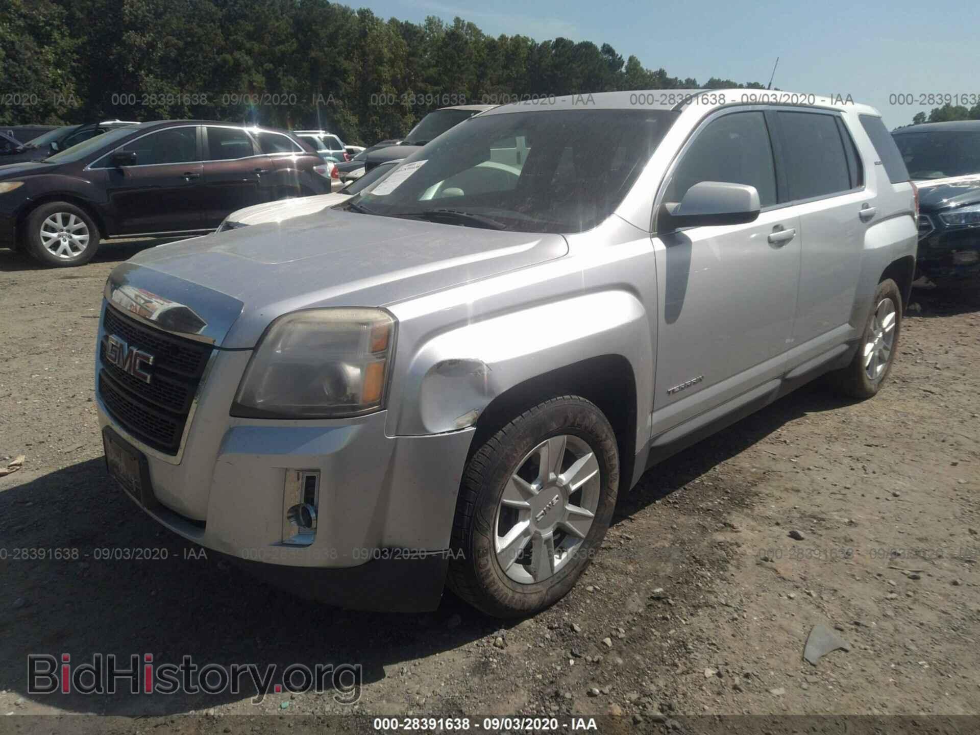2010 GMC TERRAIN - VIN: 2CTALBEW9A6414976 - Photo 2