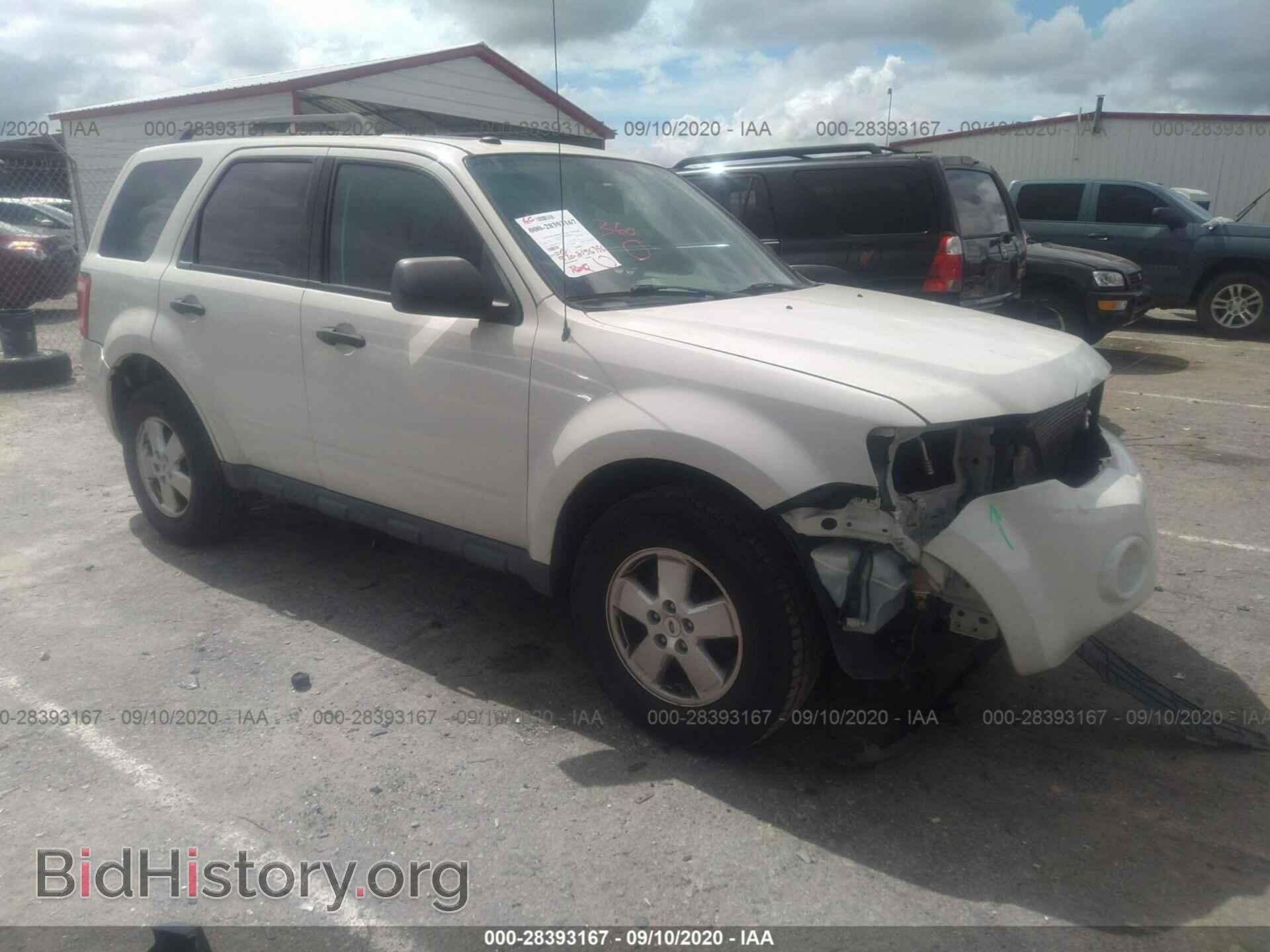 Фотография 1FMCU0DG1BKC08691 - FORD ESCAPE 2011