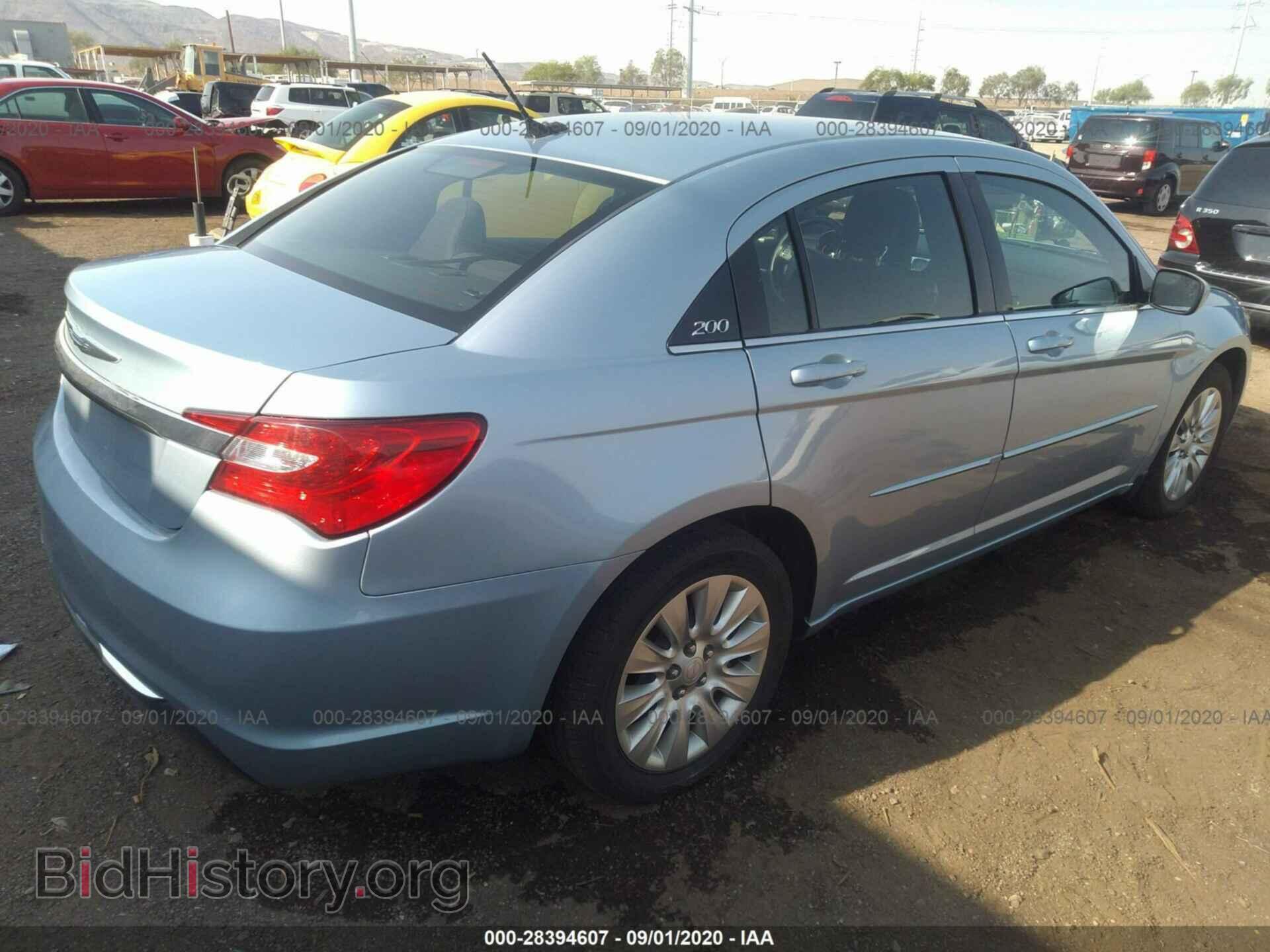 2012 CHRYSLER 200 - VIN: 1C3CCBAGXCN226070 - Фото 4