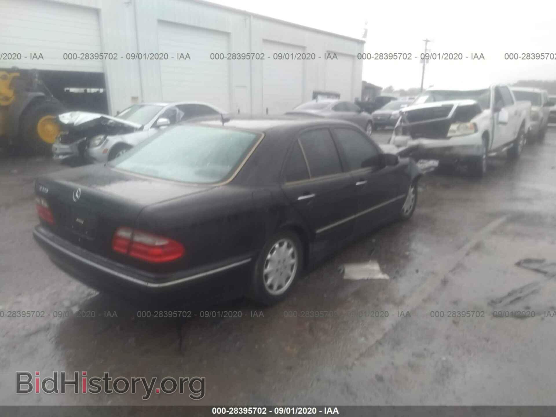 2001 MERCEDES-BENZ E-CLASS - VIN: WDBJF65J21B262419 - Фото 4